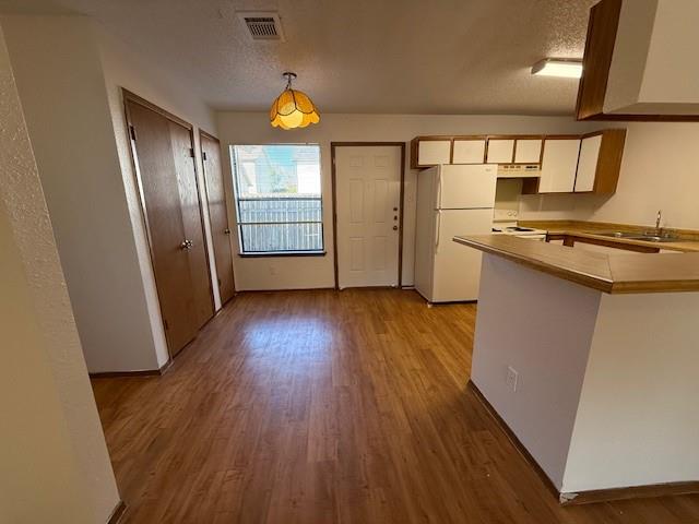 3000 Jadewood Ct #b Property Photo 6