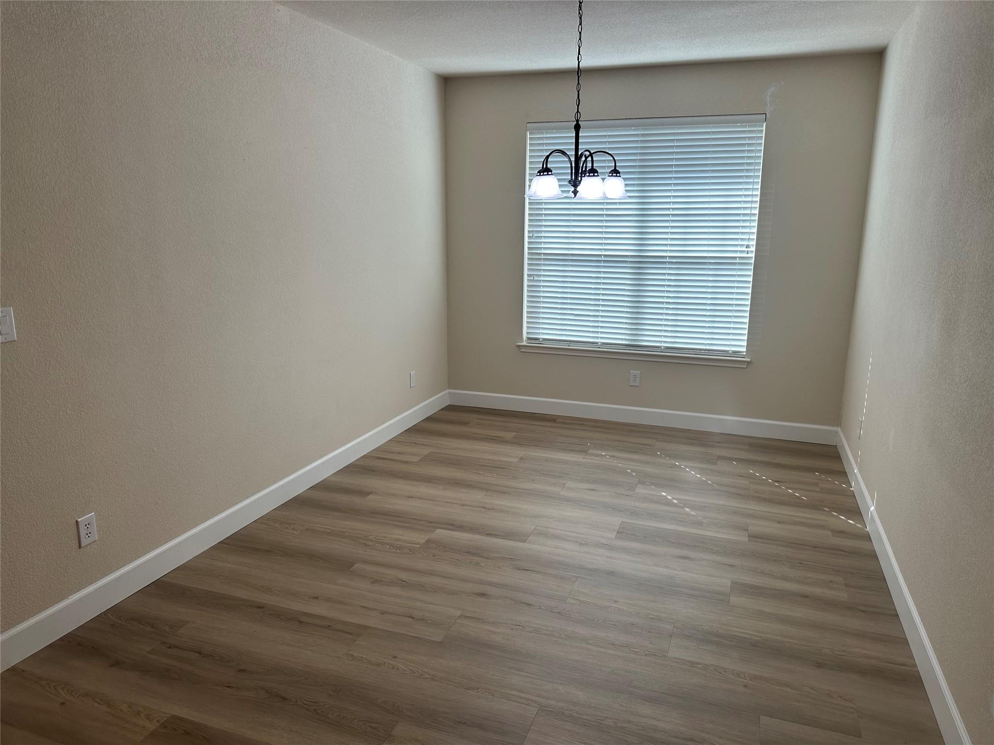 177 Devonshire Dr Property Photo 9