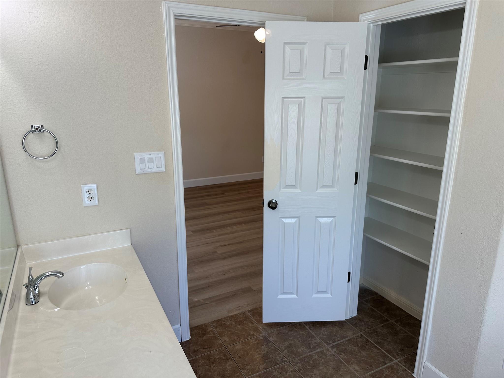 177 Devonshire Dr Property Photo 23