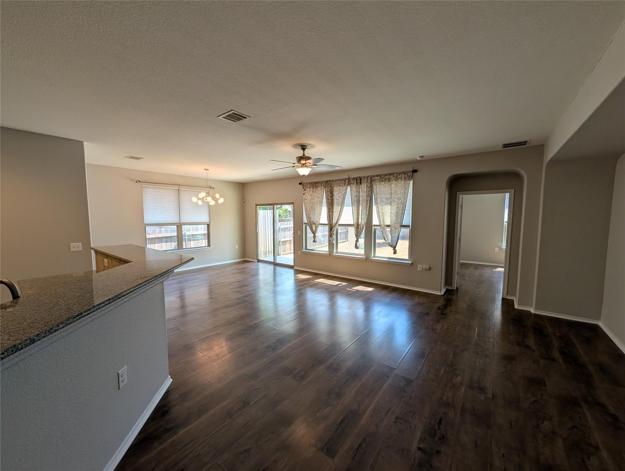 8829 Capitol View Dr Property Photo 7
