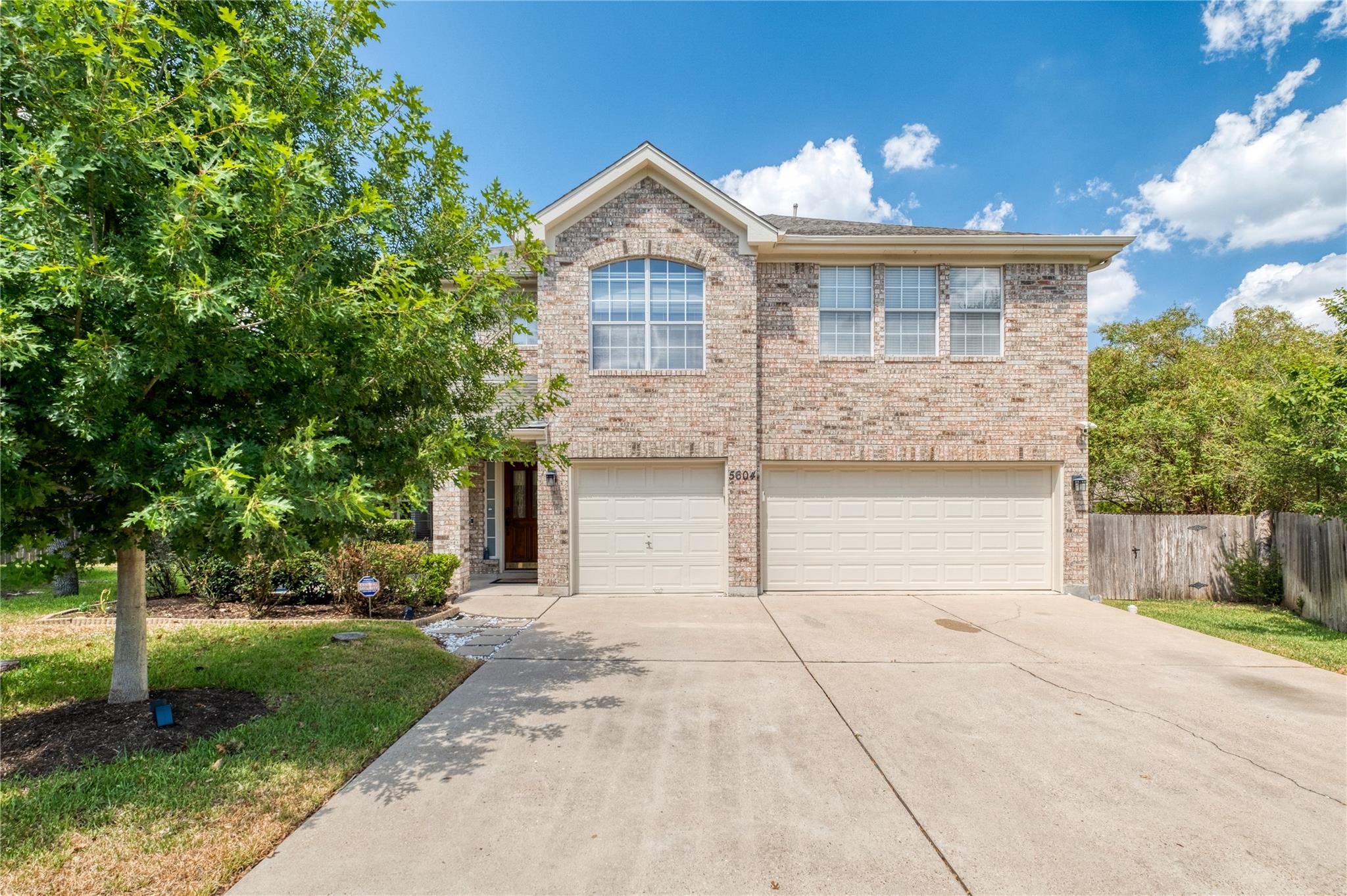 5604 Beachmont Ct Property Photo 1