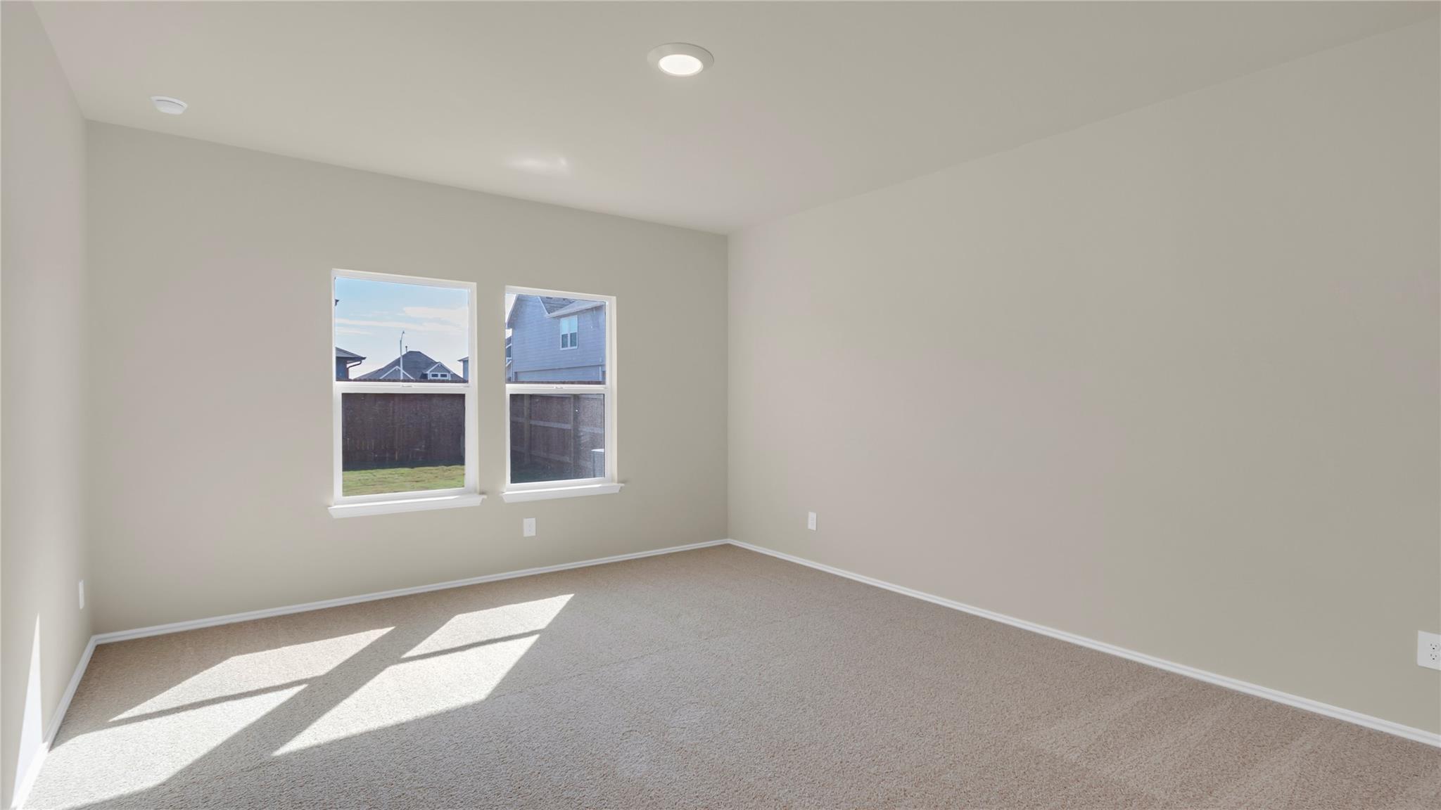 261 Ebbsfleet Dr Property Photo 17