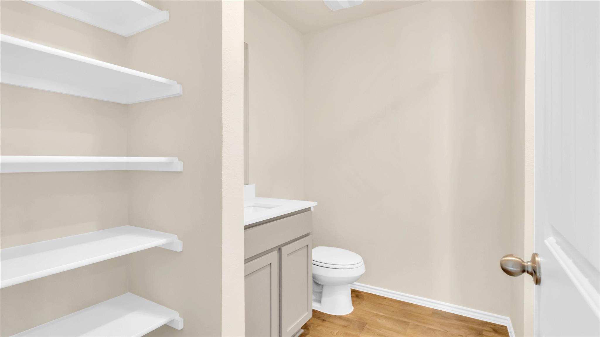 261 Ebbsfleet Dr Property Photo 24