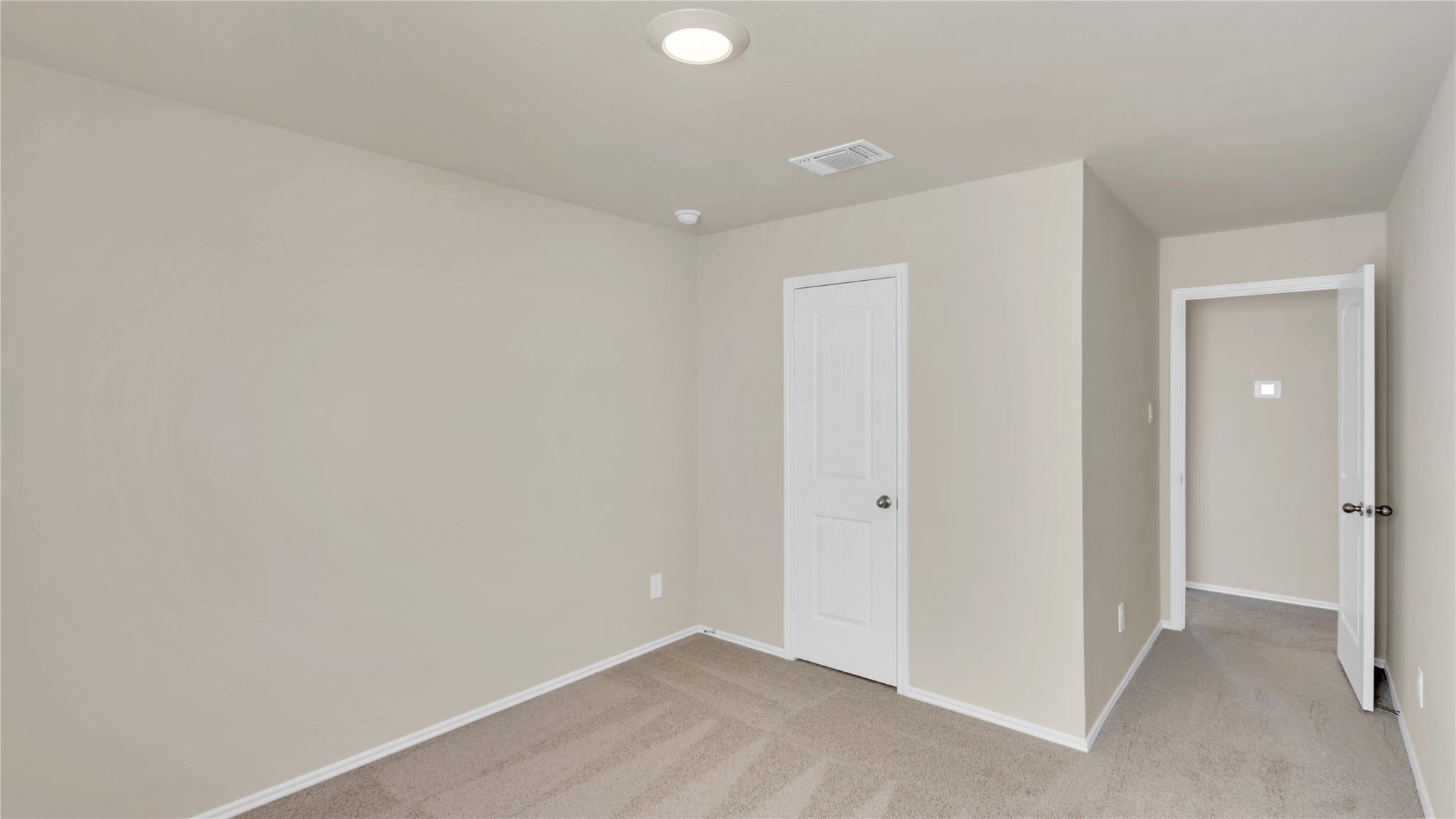 261 Ebbsfleet Dr Property Photo 31