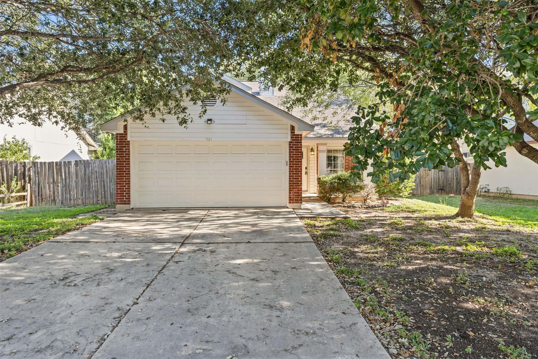 321 Zebra Dr Property Photo 1
