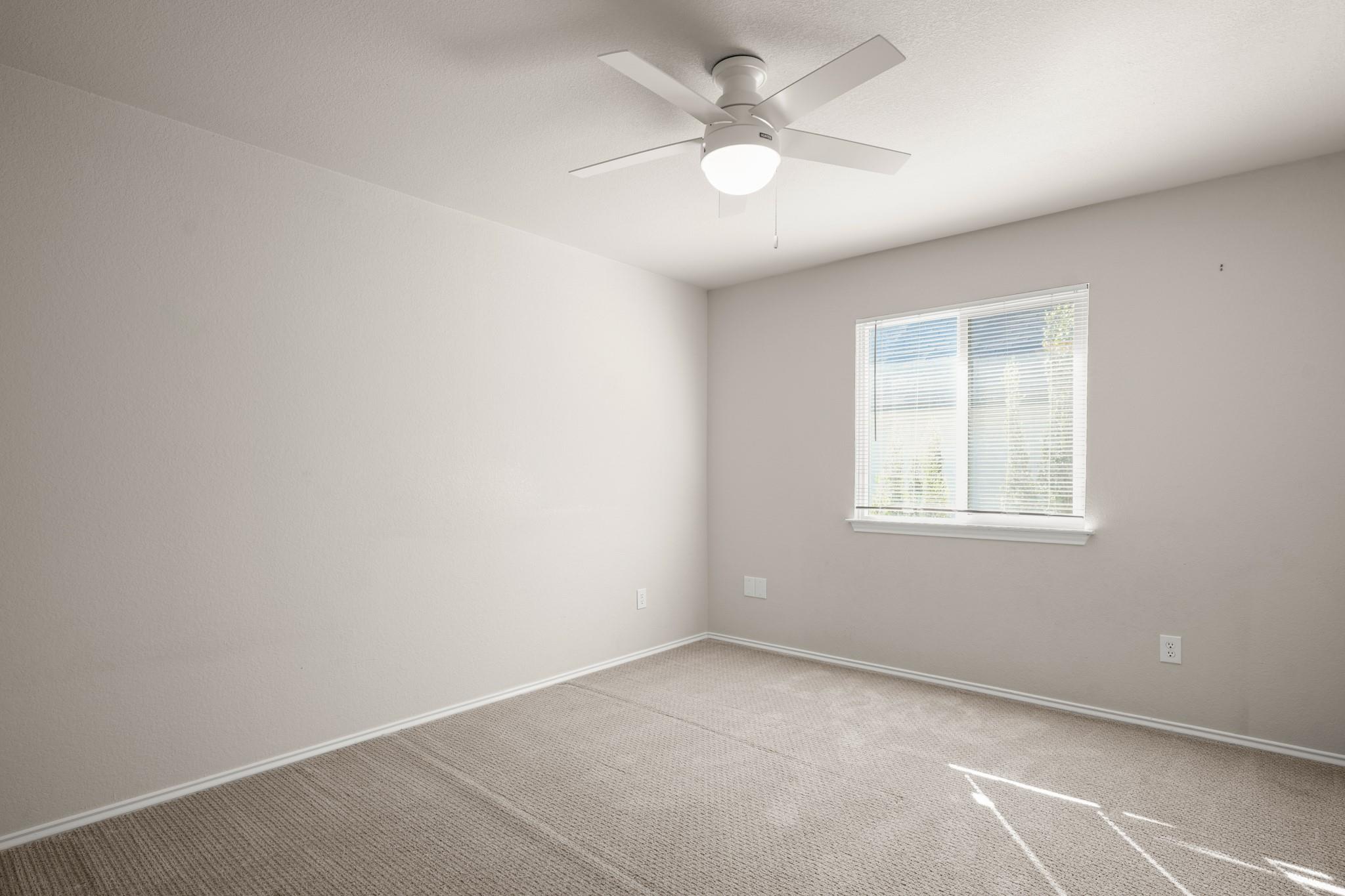 17841 Park Valley Dr Property Photo 9