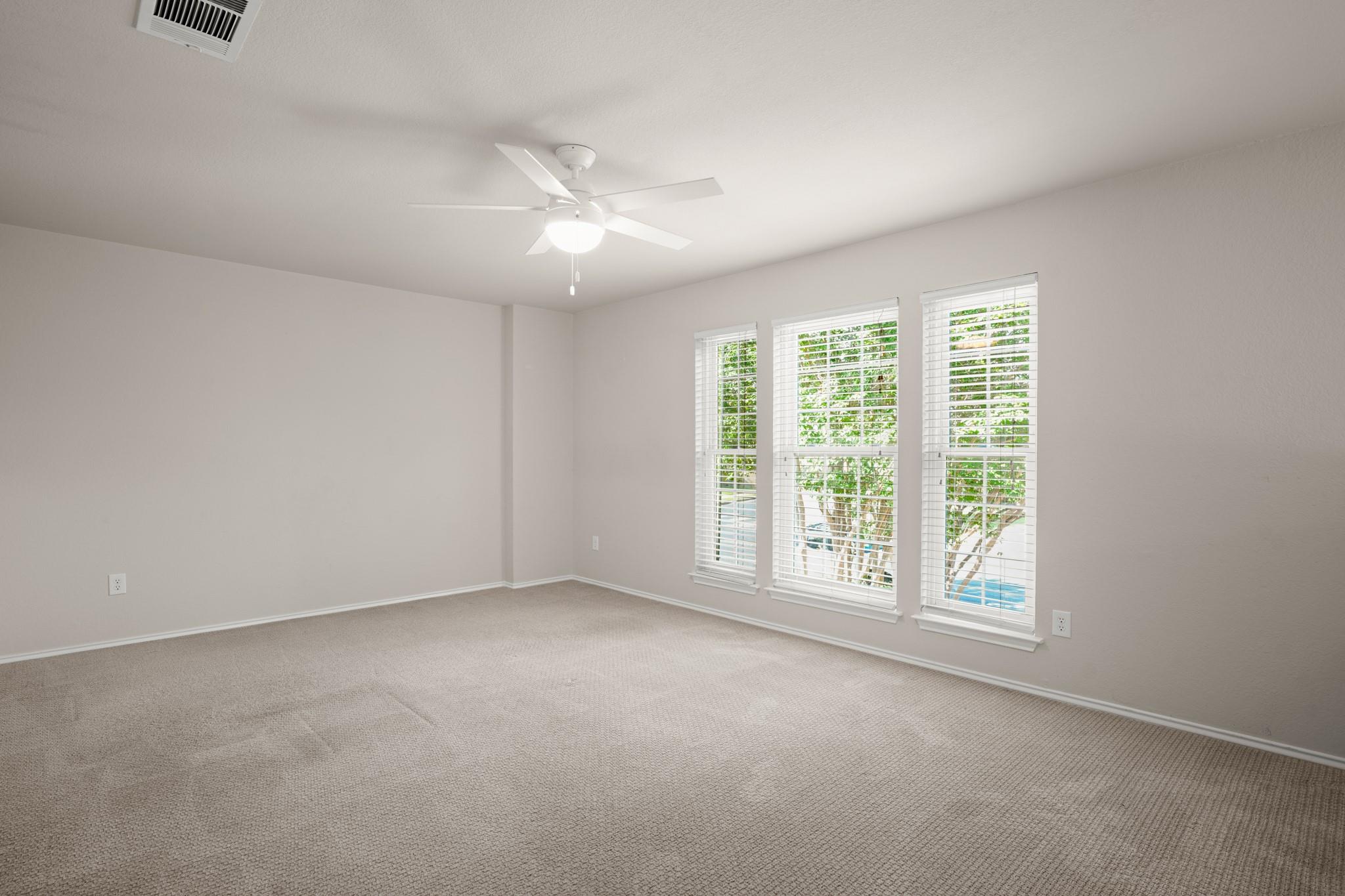 17841 Park Valley Dr Property Photo 10