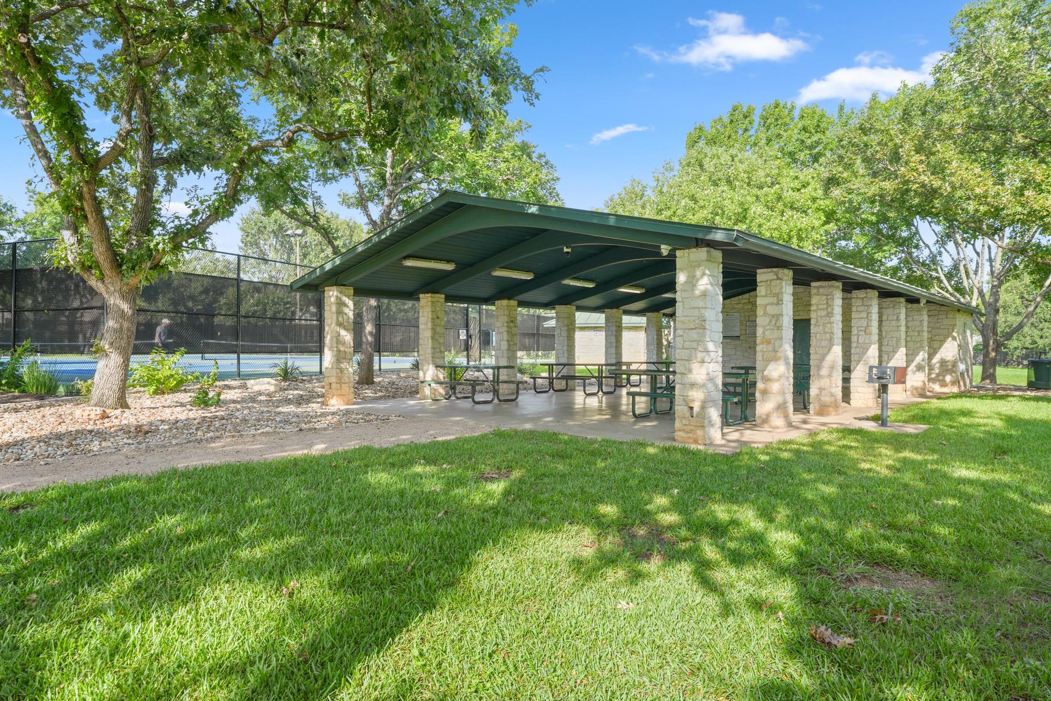 17841 Park Valley Dr Property Photo 28