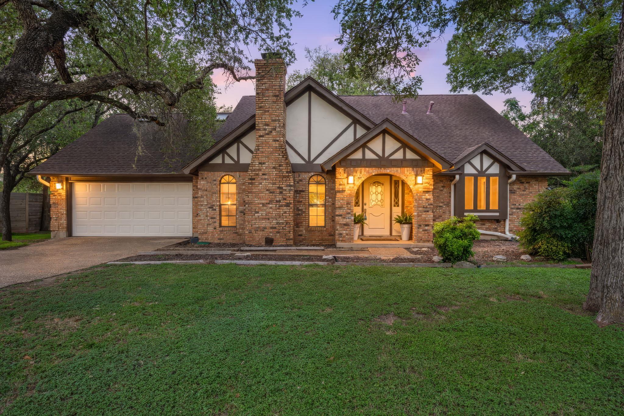 7407 Attar Cv Property Photo 1