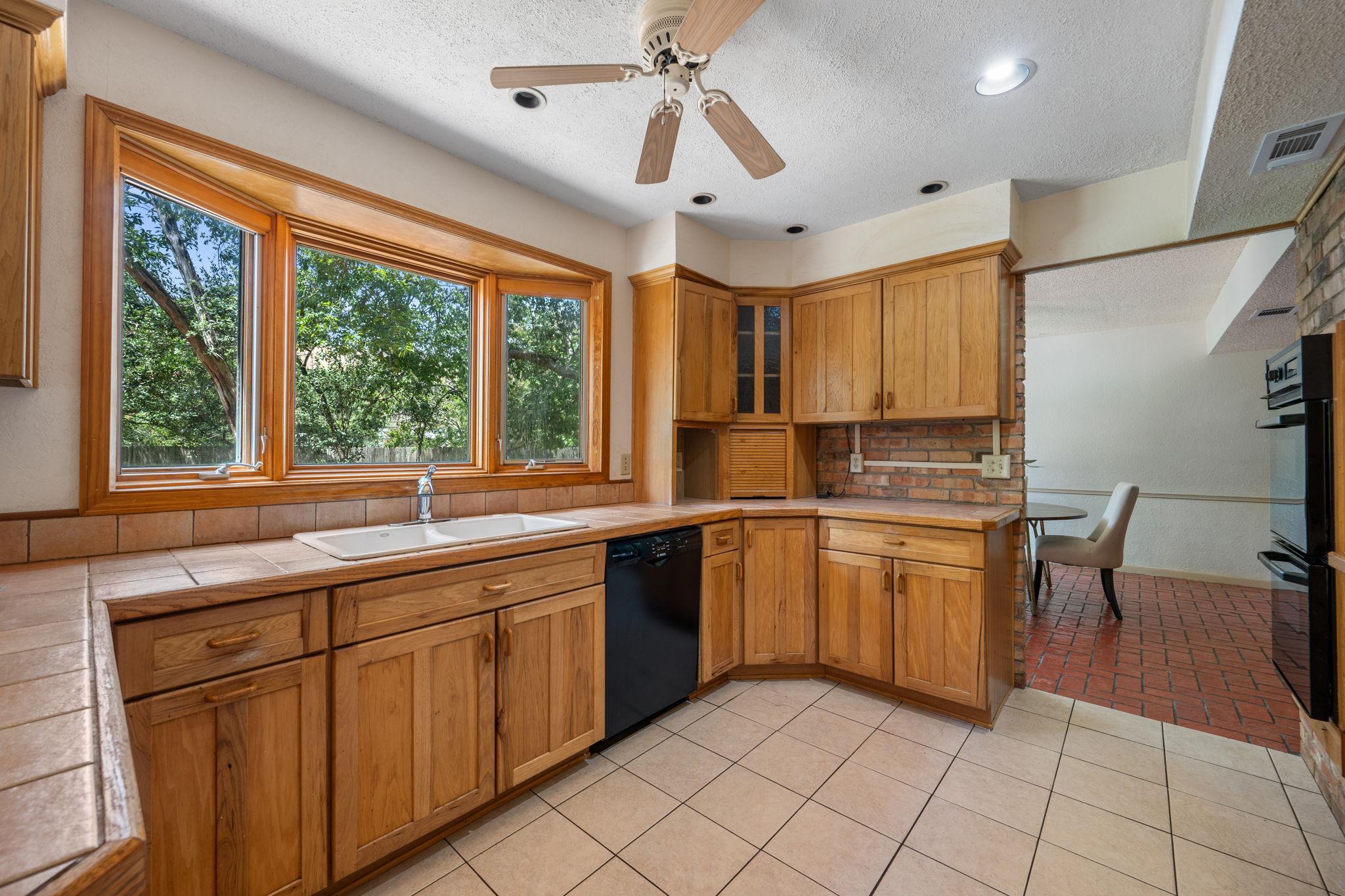 7407 Attar Cv Property Photo 6
