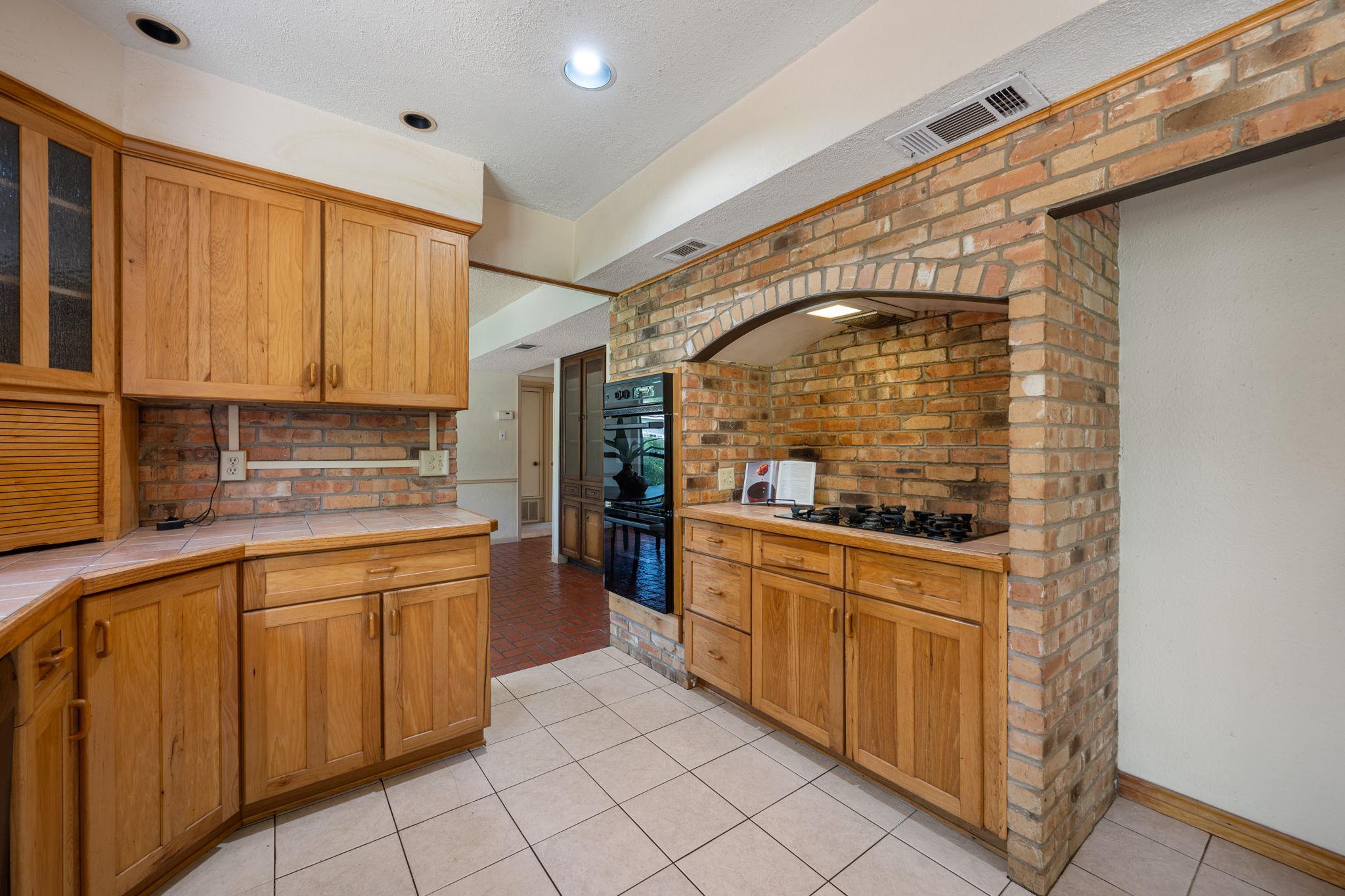 7407 Attar Cv Property Photo 7