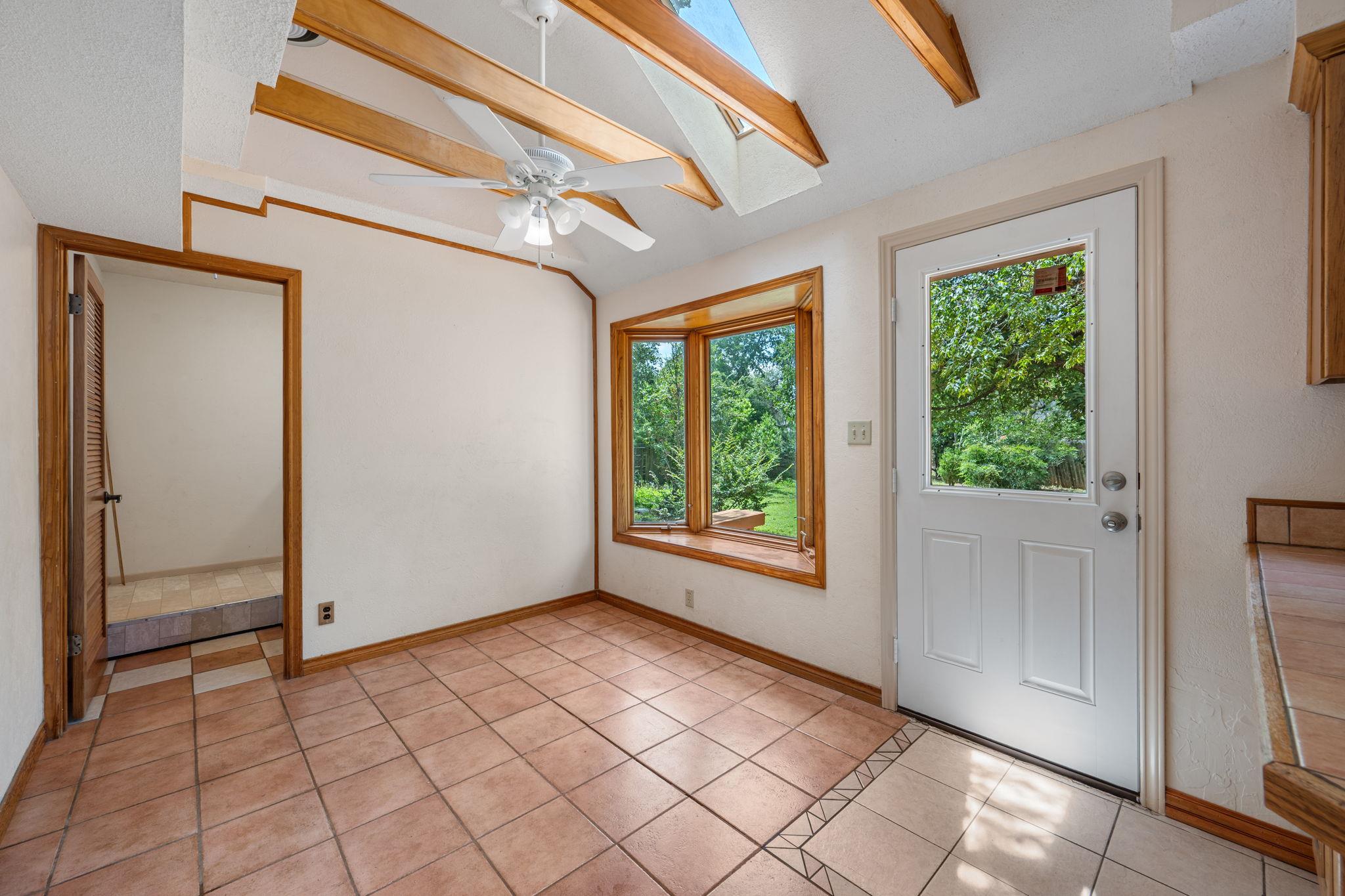 7407 Attar Cv Property Photo 10