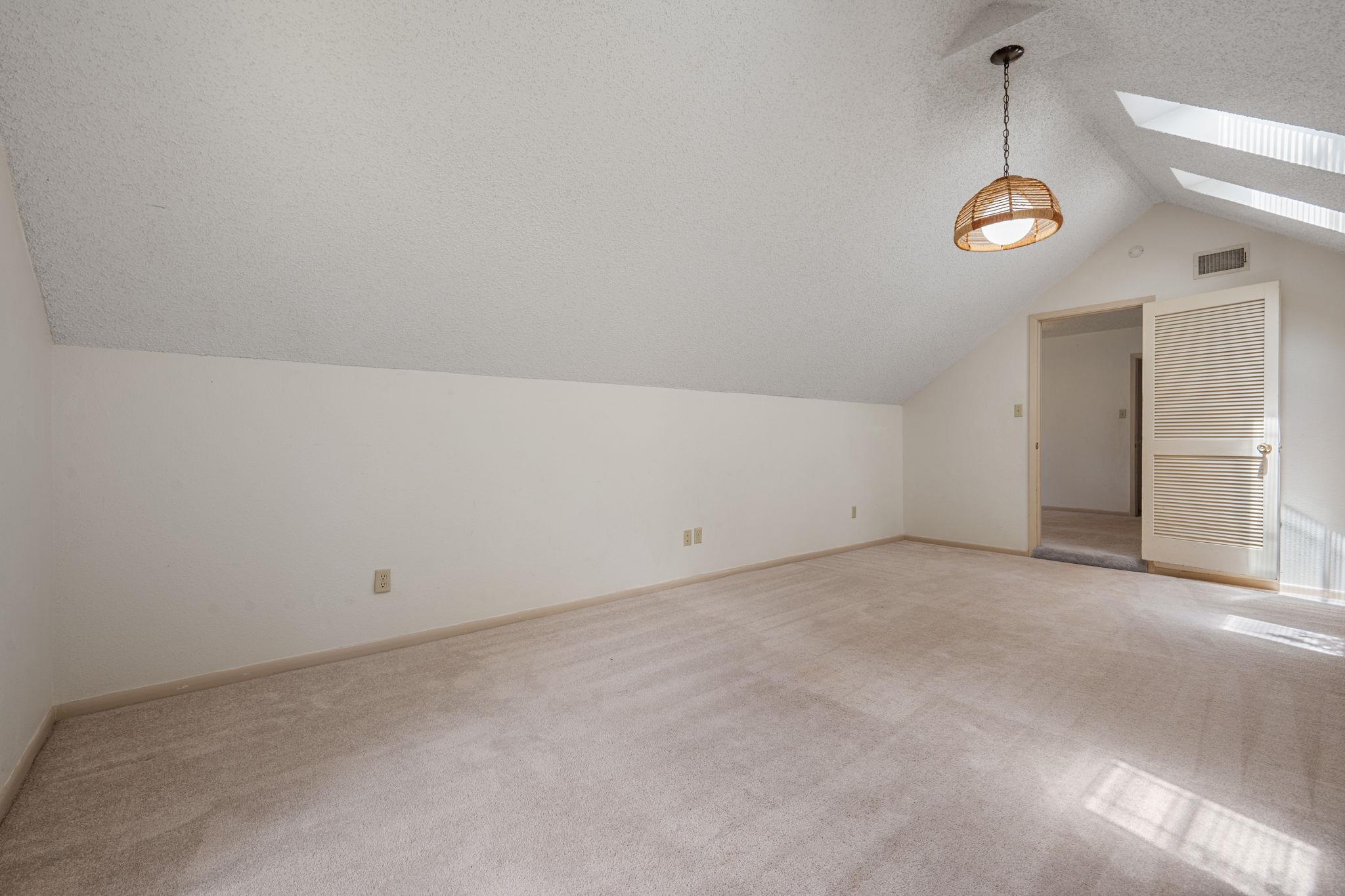 7407 Attar Cv Property Photo 20
