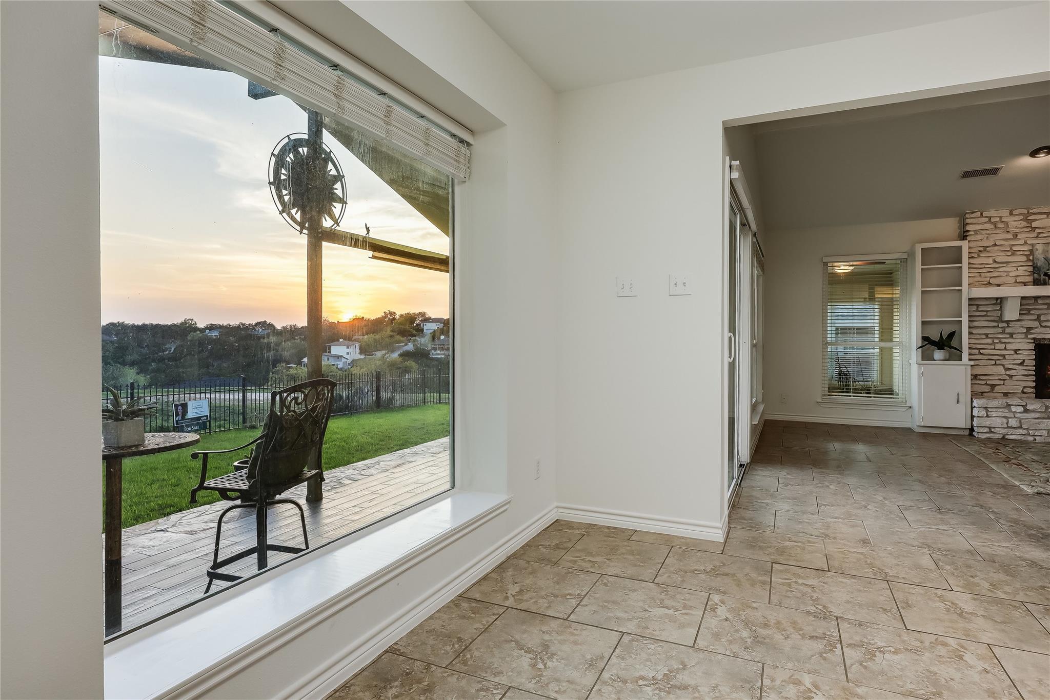 2802 Douglas Cv Property Photo 15
