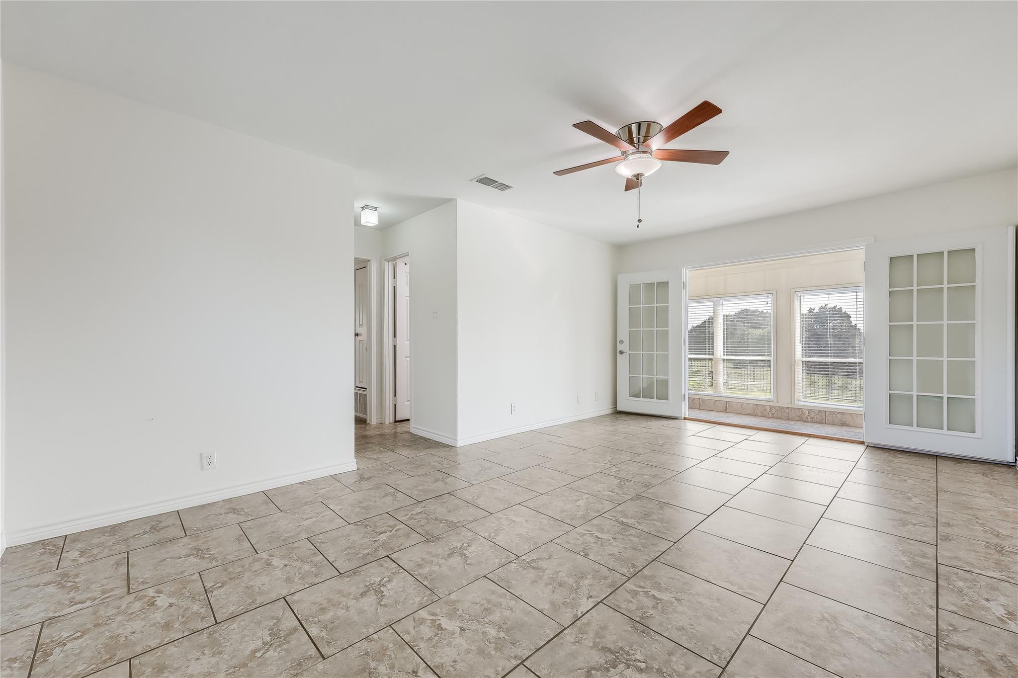 2802 Douglas Cv Property Photo 16