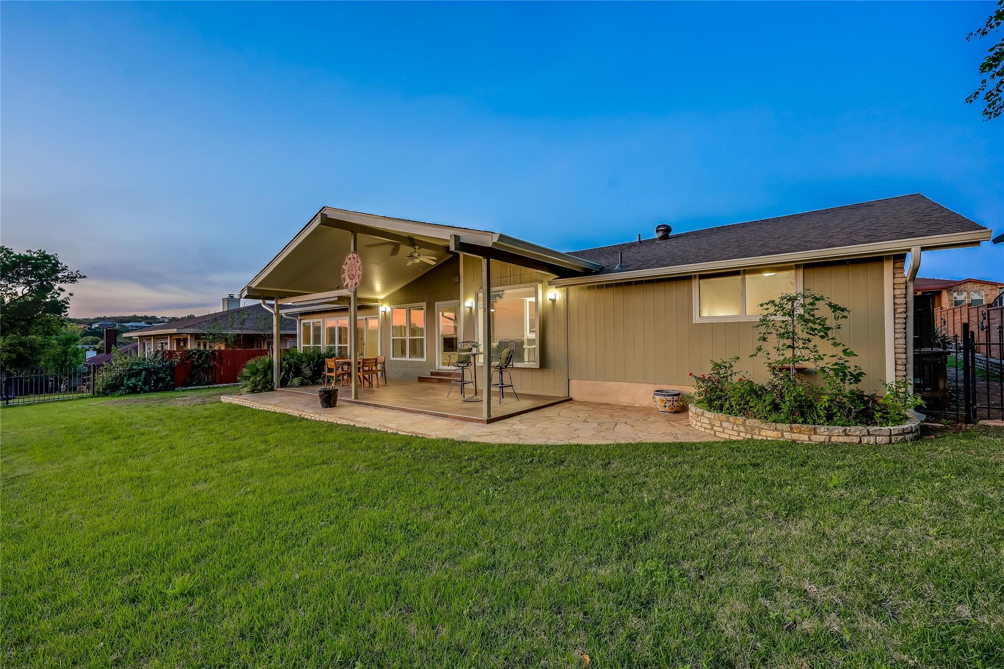 2802 Douglas Cv Property Photo 28