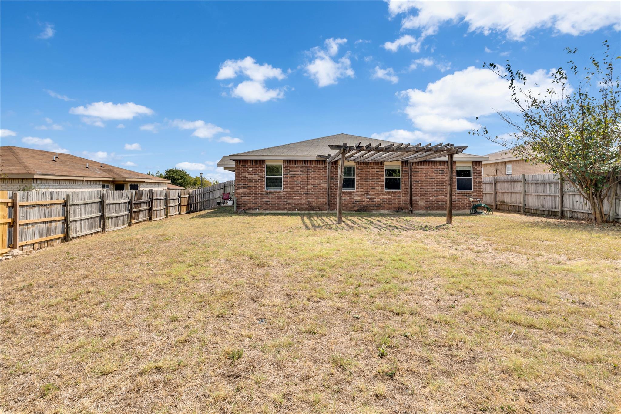 3209 Windfield Dr Property Photo 13