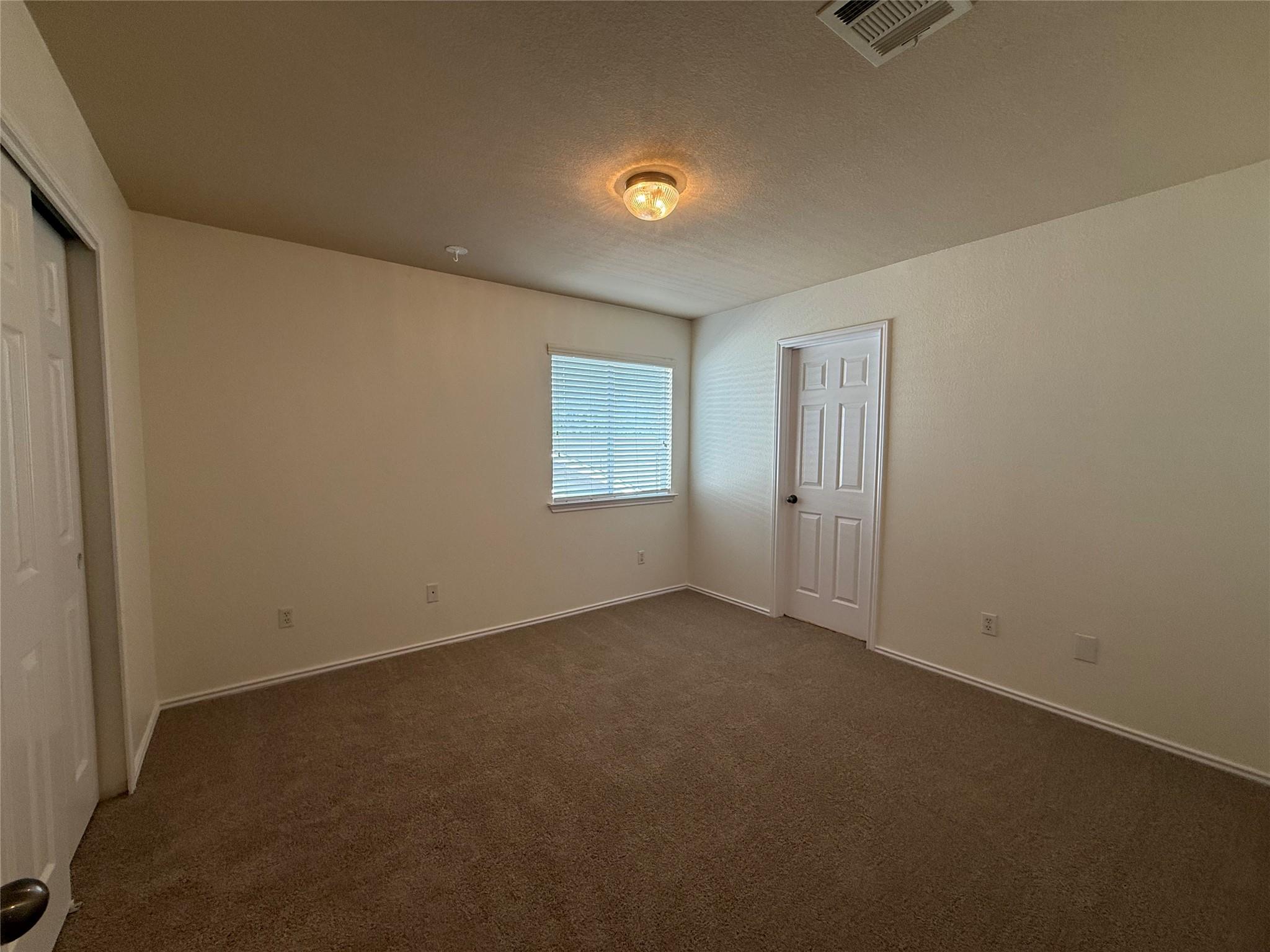 104 Lava Bed Dr Property Photo 12