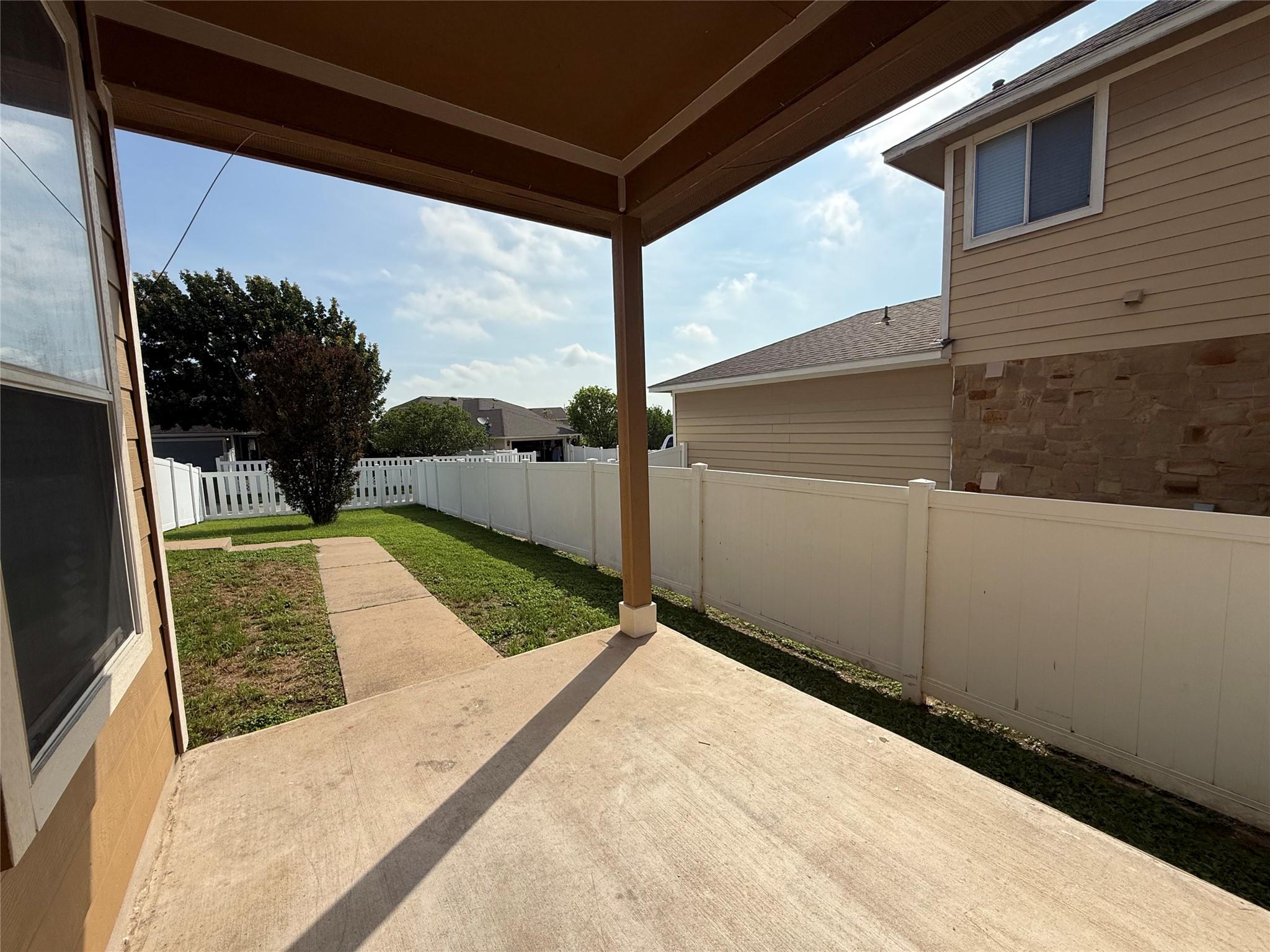 104 Lava Bed Dr Property Photo 15