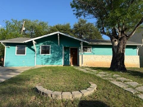 5609 Gloucester Ln Property Photo 1