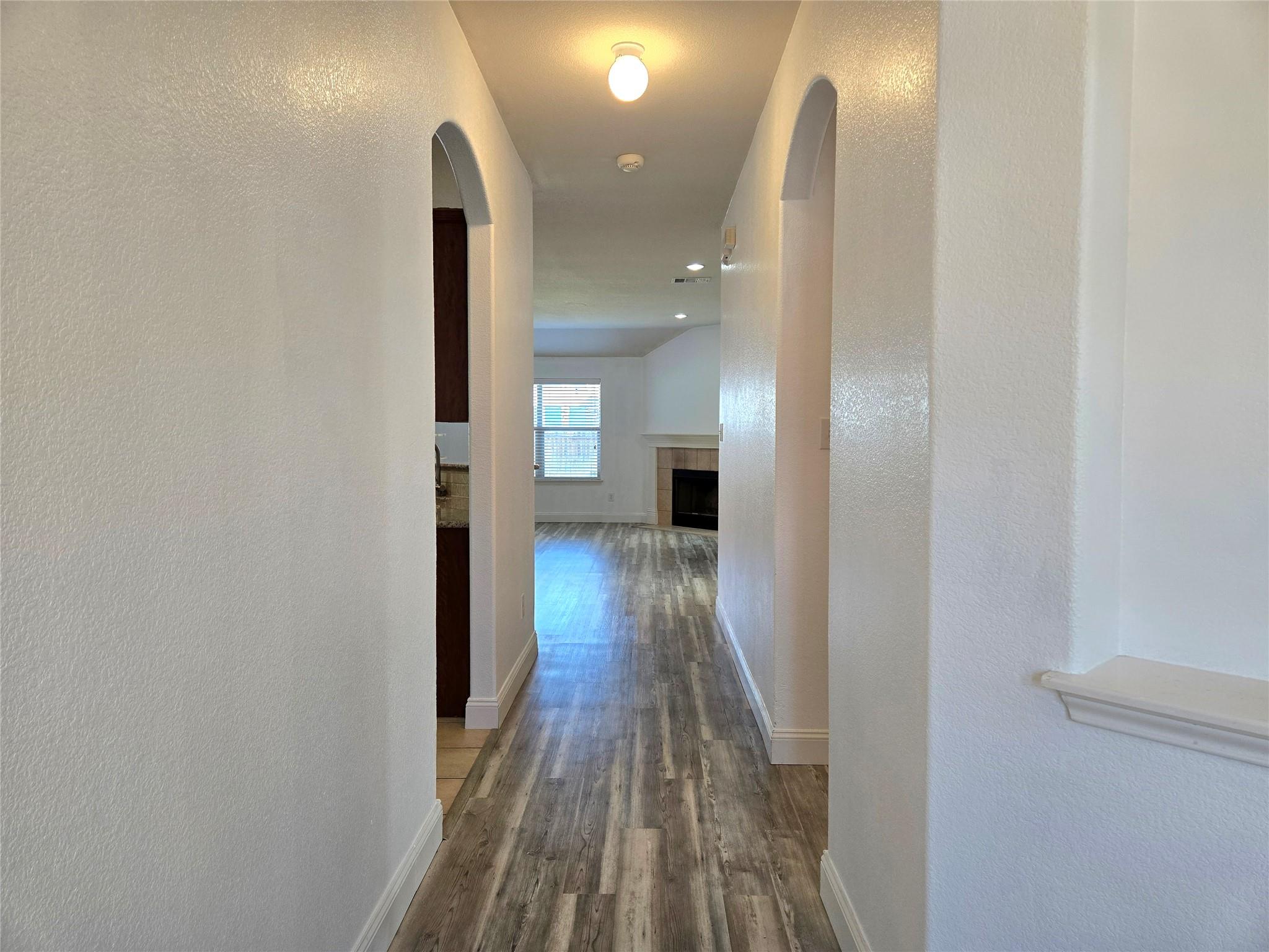 520 Brown Juniper Way Property Photo 3