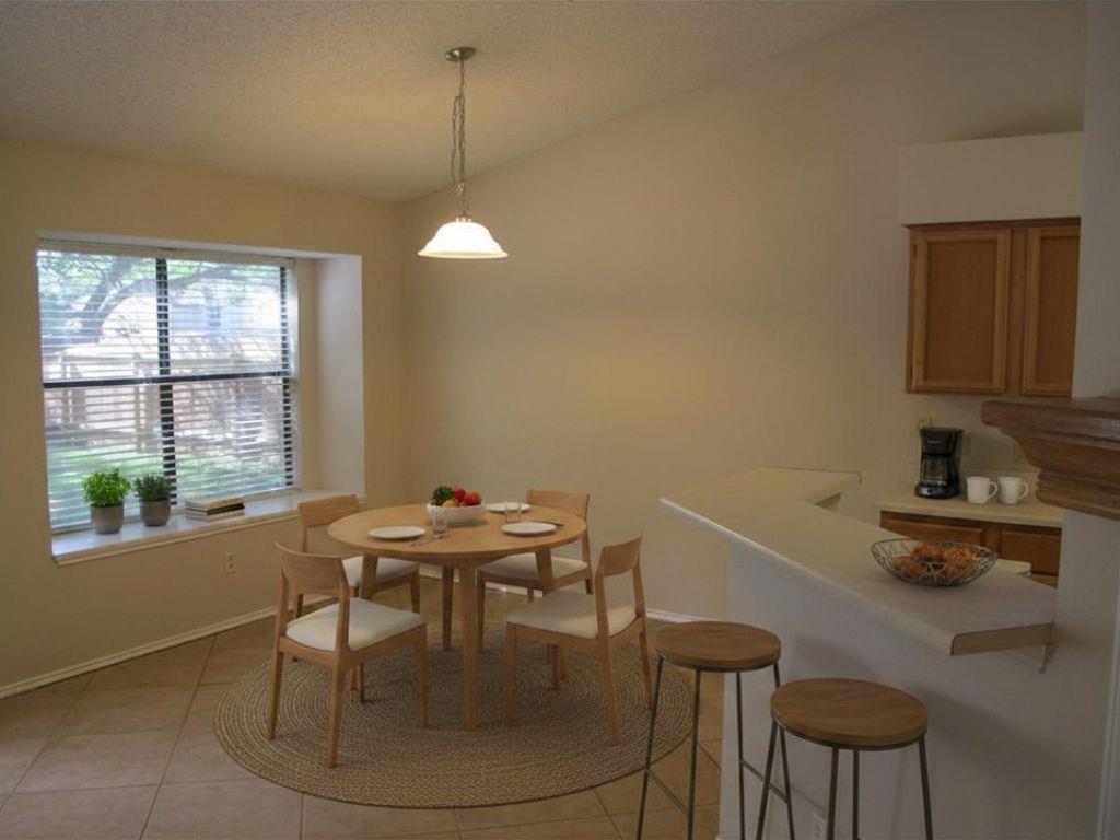 1301 Texas Oak Way Property Photo 5