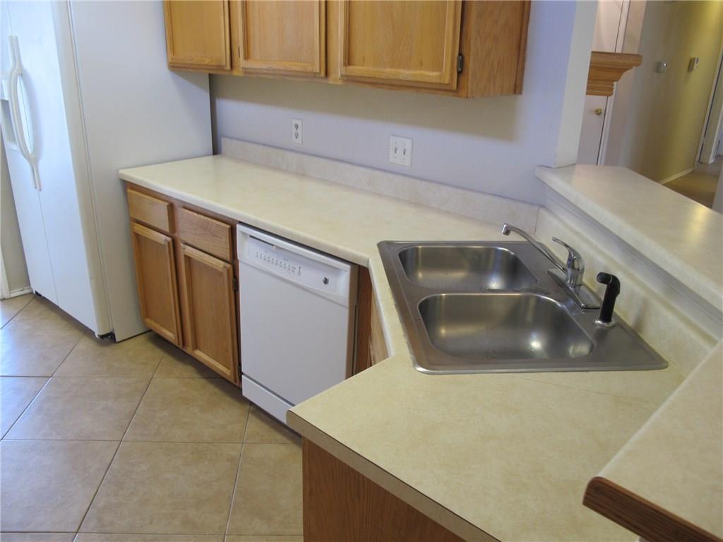 1301 Texas Oak Way Property Photo 9