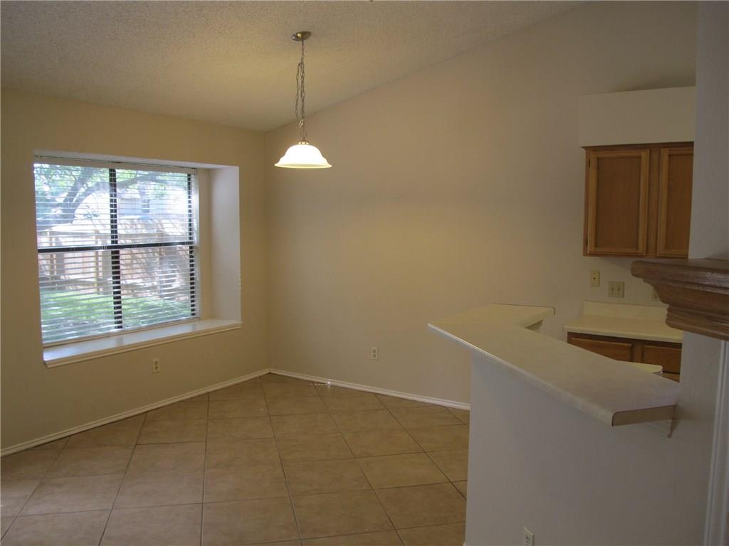 1301 Texas Oak Way Property Photo 12