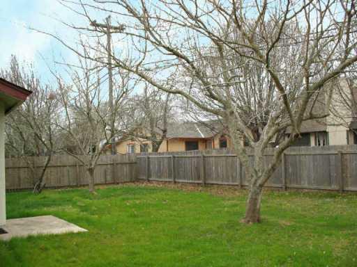 1301 Texas Oak Way Property Photo 15