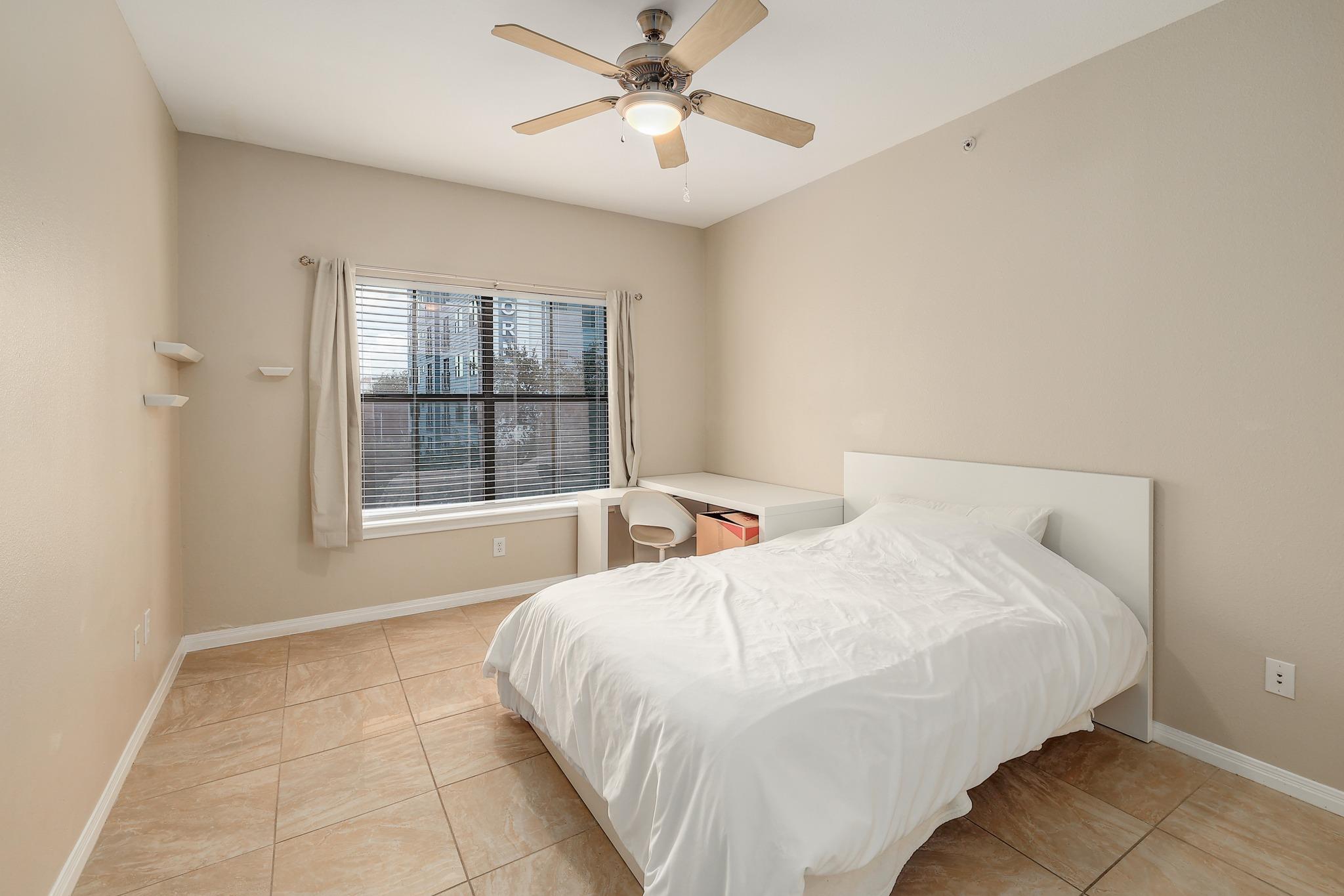 2505 San Gabriel St #304 Property Photo 7
