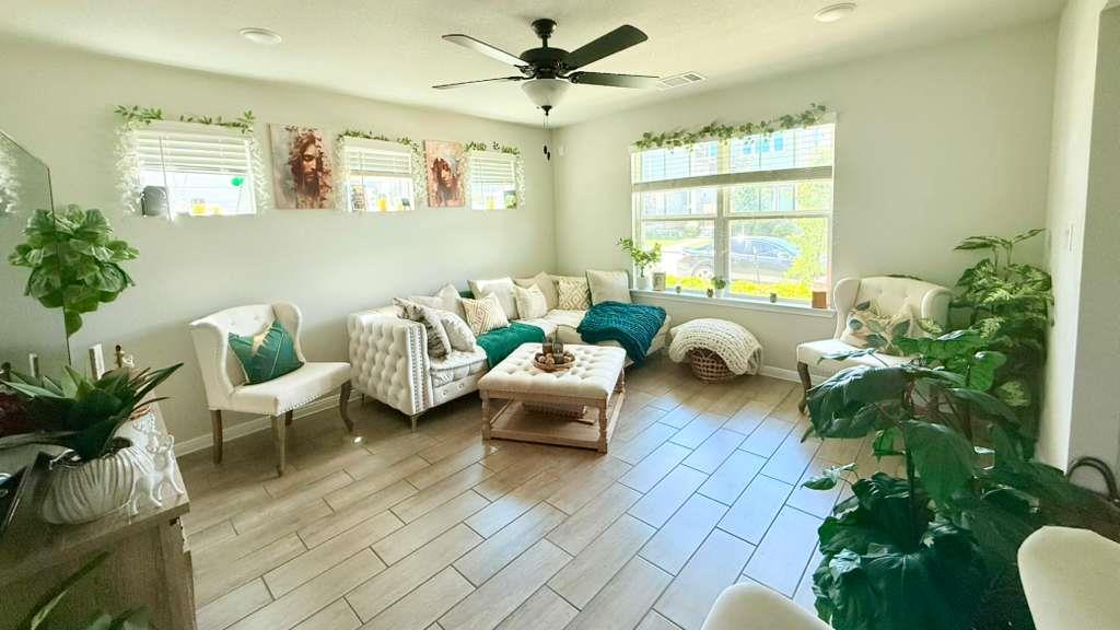 17919 Giglio Way Property Photo 2
