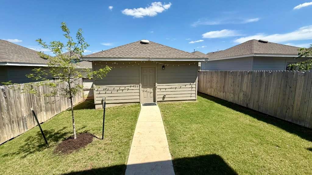 17919 Giglio Way Property Photo 11