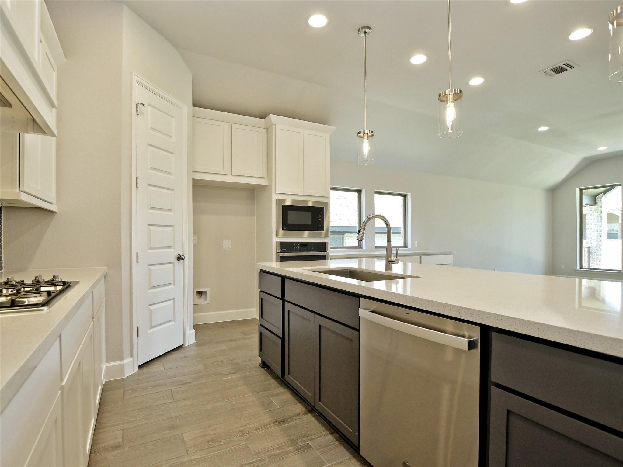 612 Jefferson Dr Property Photo 11