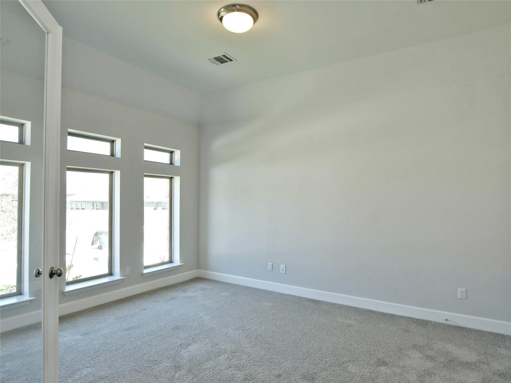 612 Jefferson Dr Property Photo 16