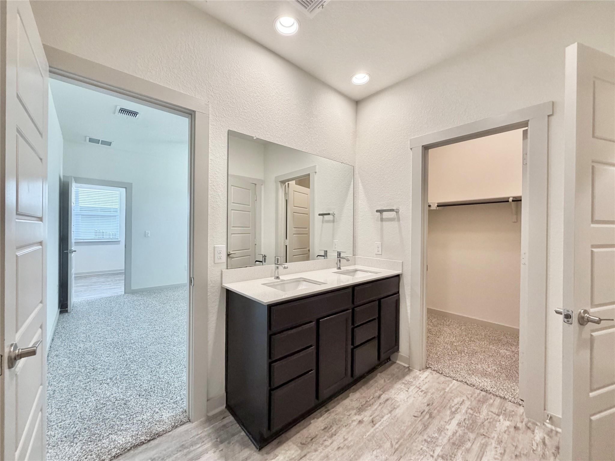 10214 Norshire Ln Property Photo 14