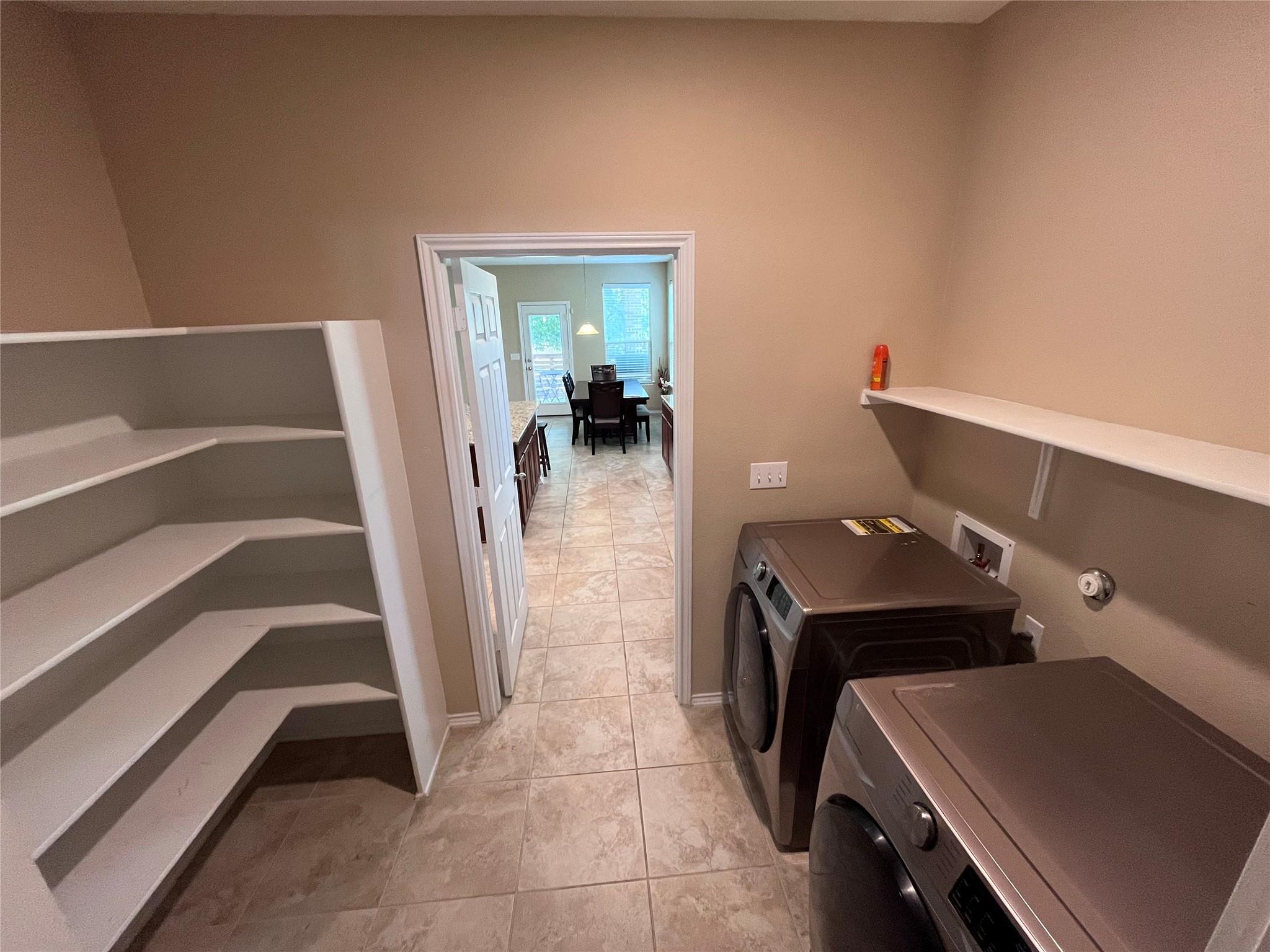 12425 Calibri Ln Property Photo 11