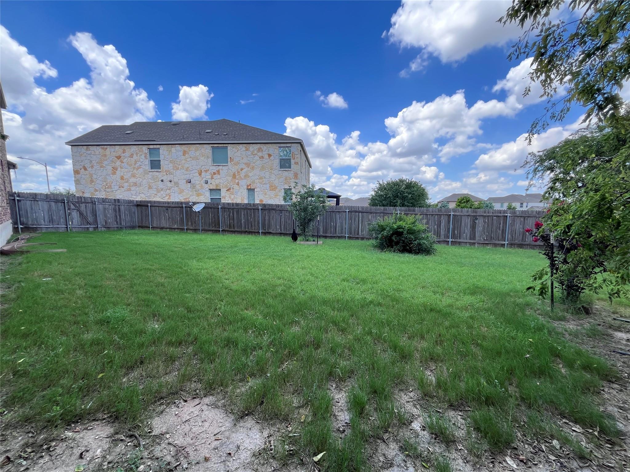 12425 Calibri Ln Property Photo 23