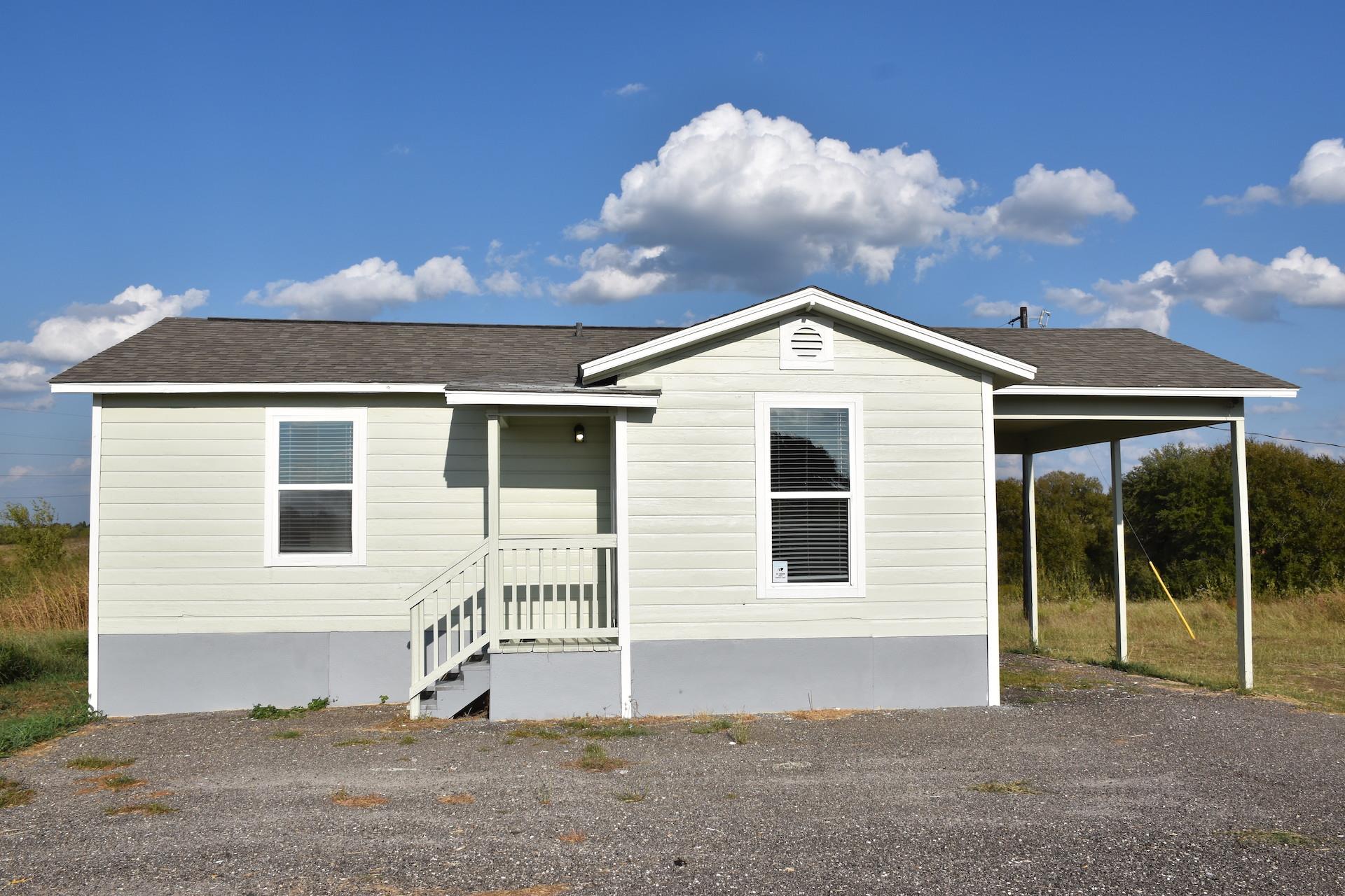 3751 County Road 463 Rd Property Photo 1