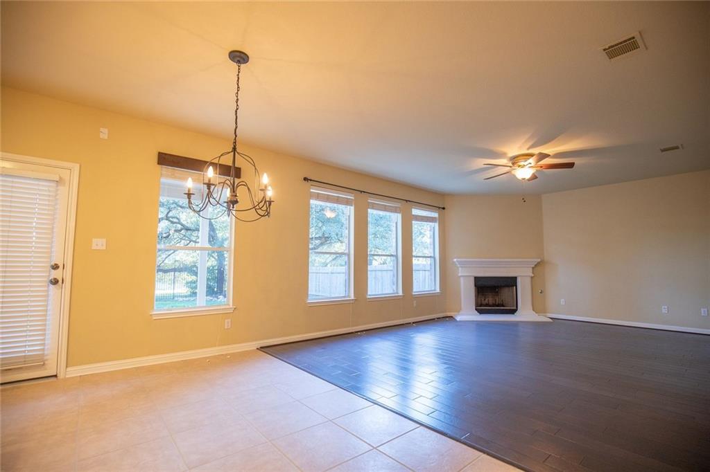 3806 Juniper Hills St Property Photo 3