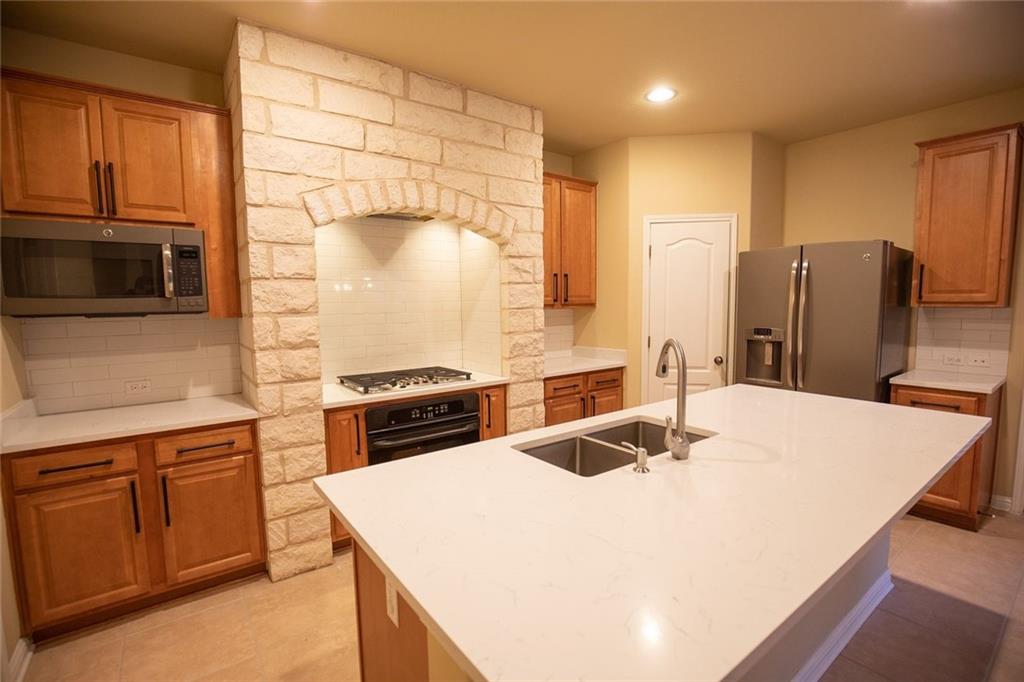 3806 Juniper Hills St Property Photo 4