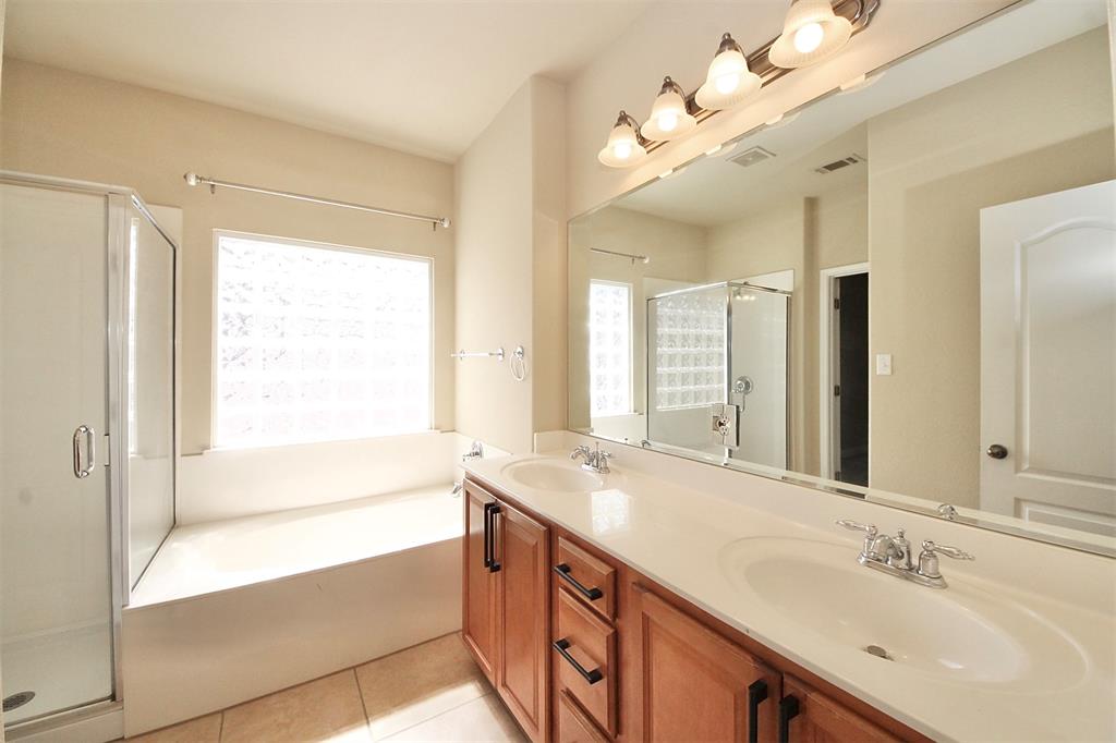 3806 Juniper Hills St Property Photo 14