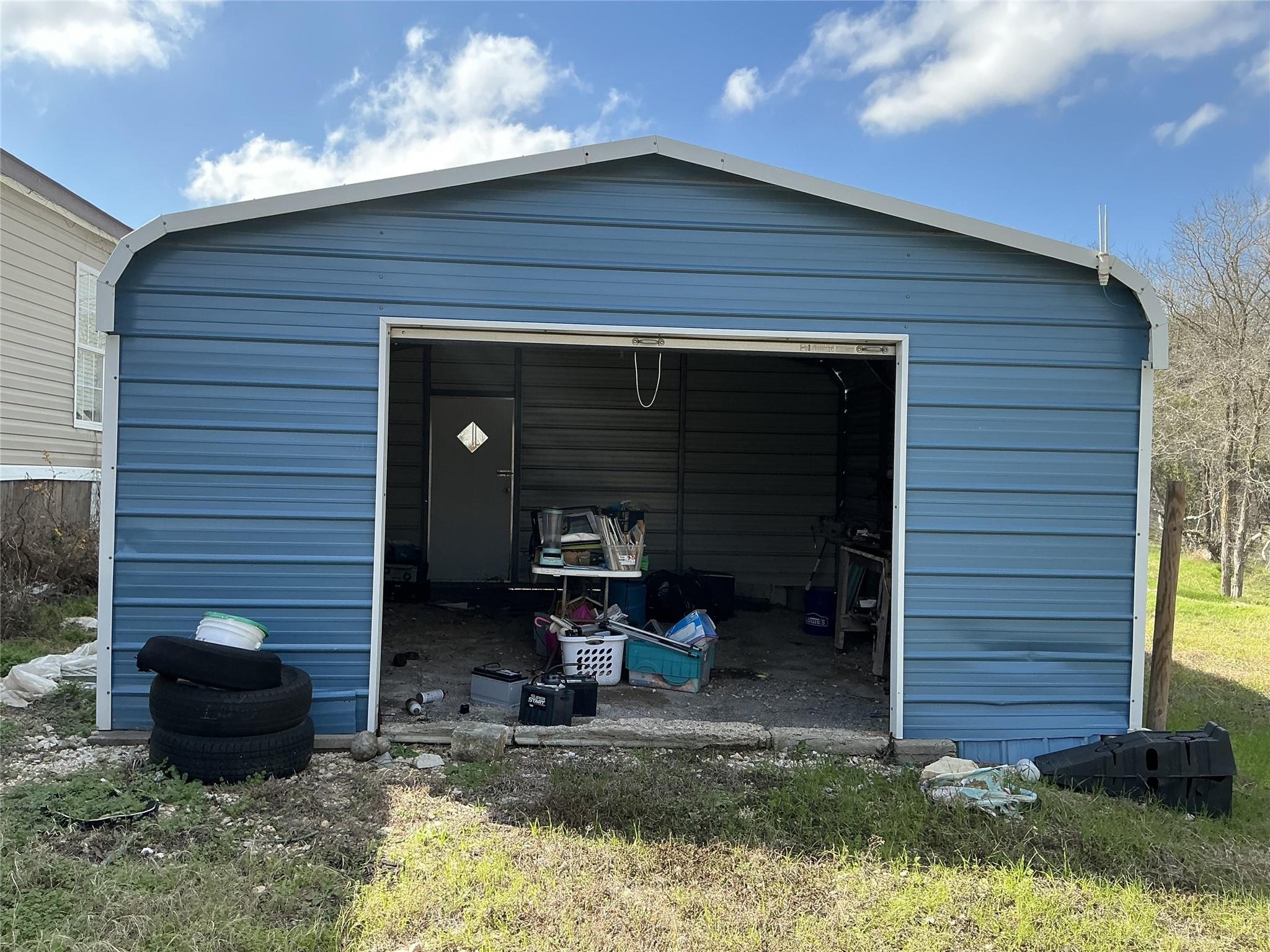 145 Indian Trl Property Photo 16