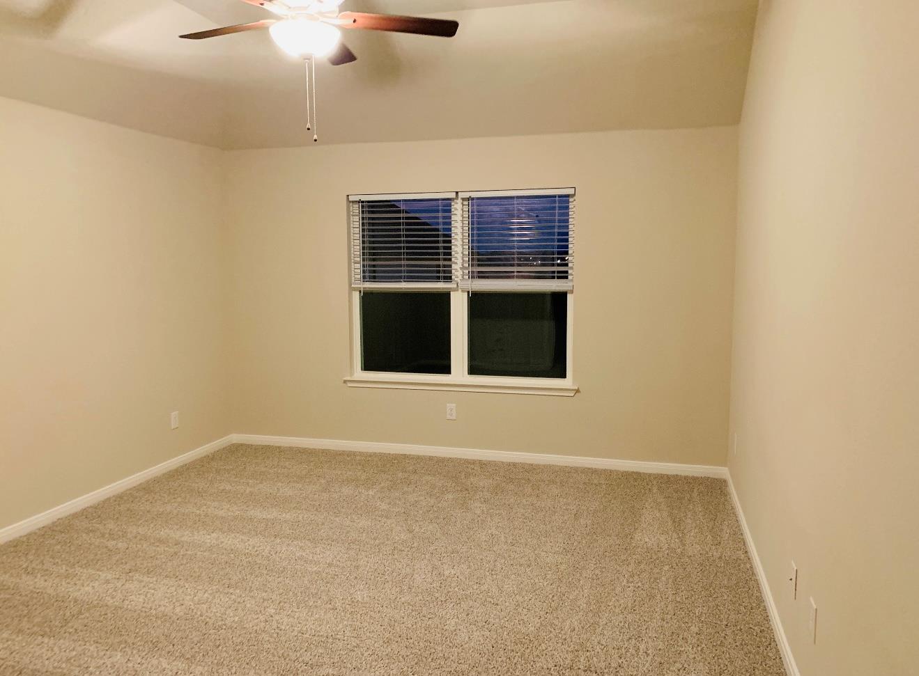 808 Fallbrook Dr Property Photo 30