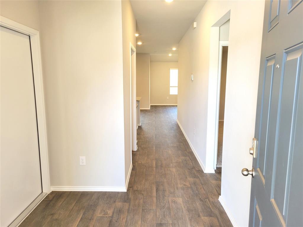 6012 Brocade Dr Property Photo 3