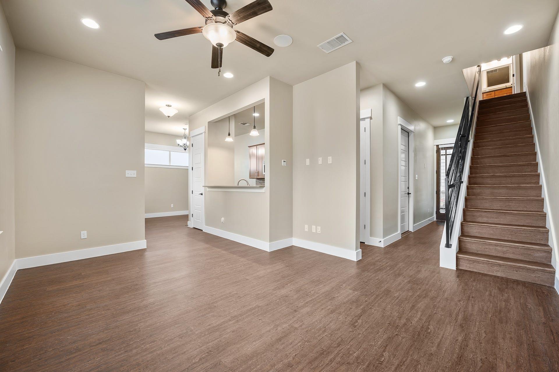 1704 Cedar Bend Dr #5b Property Photo 3