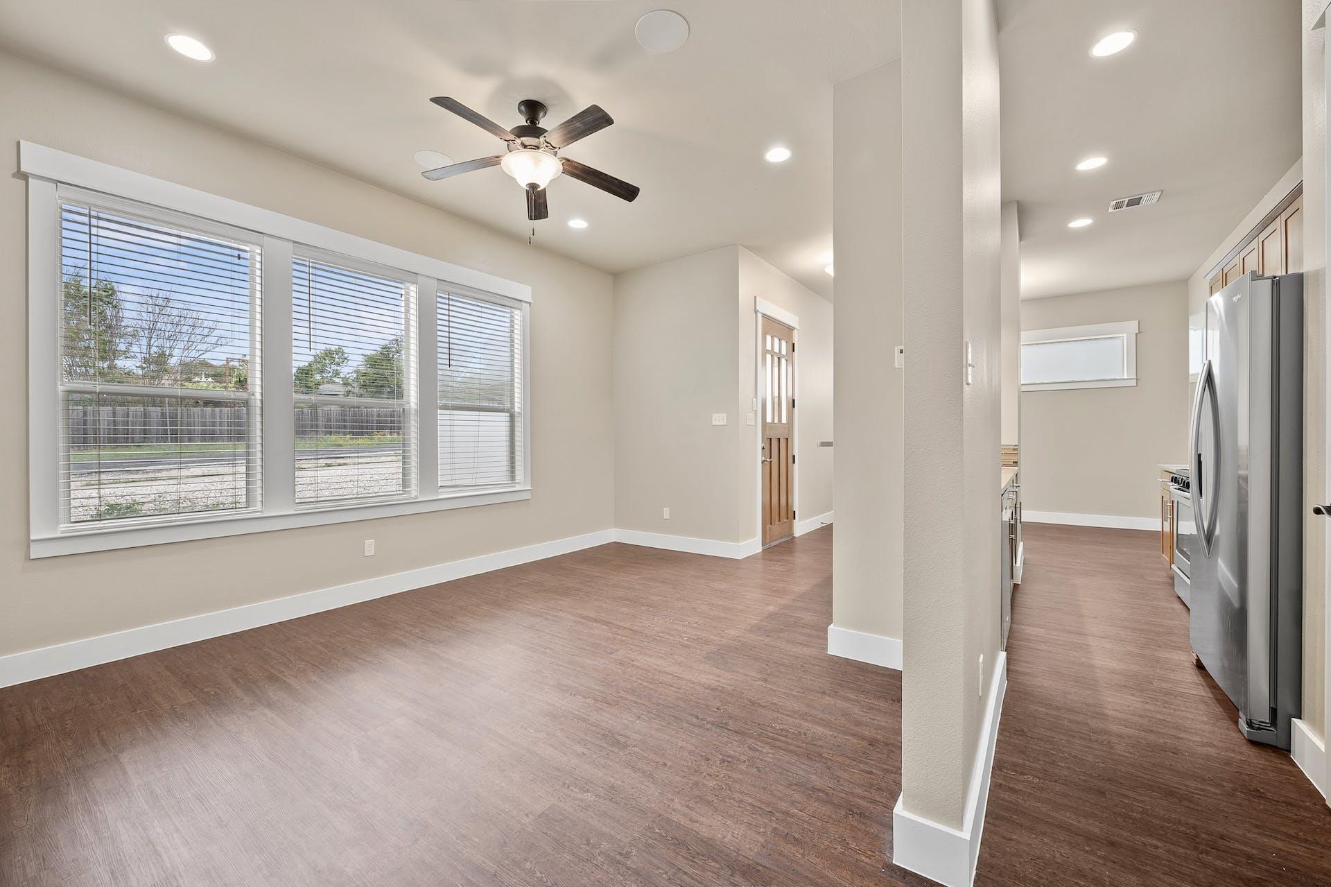 1704 Cedar Bend Dr #5b Property Photo 4