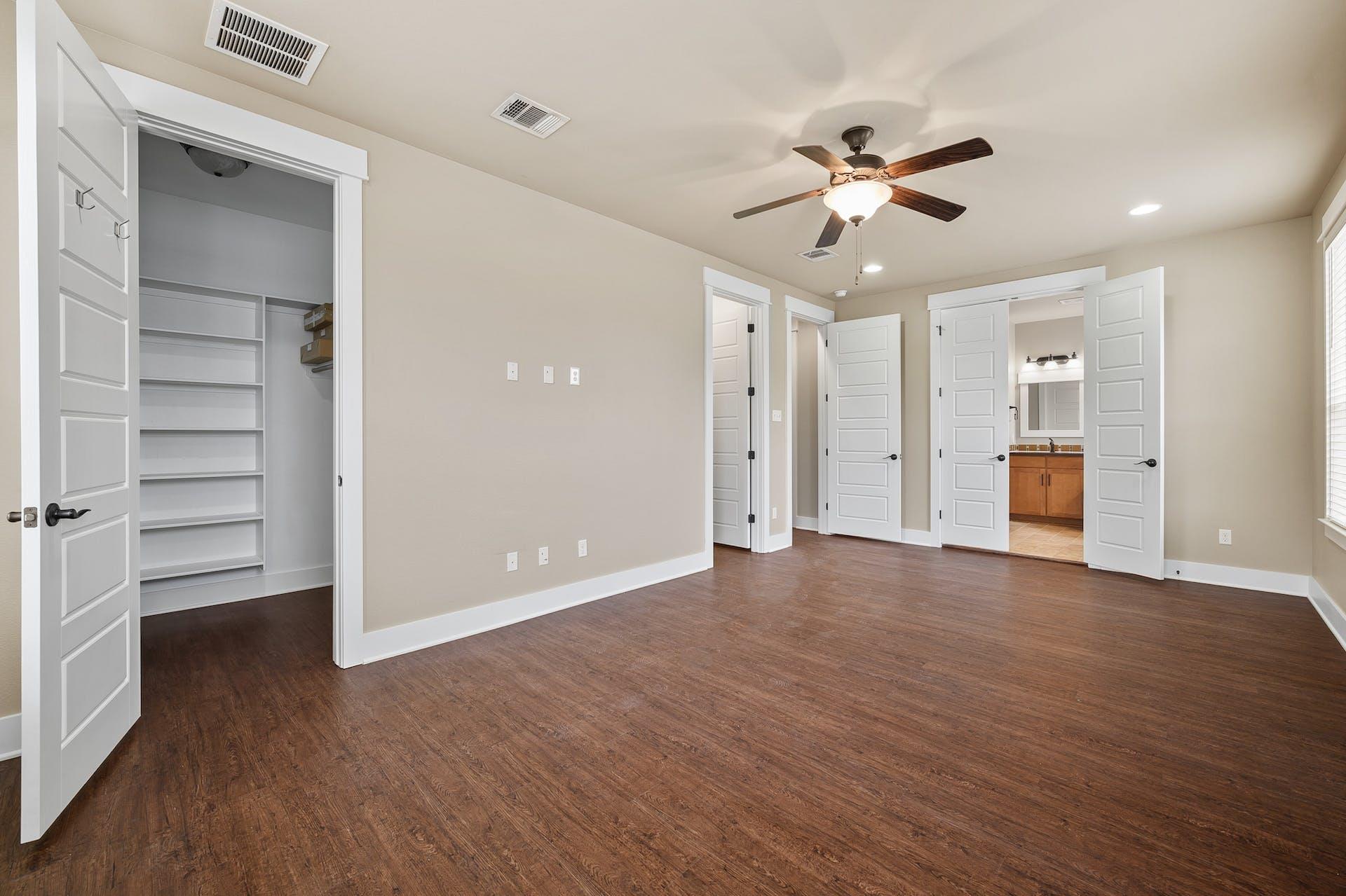 1704 Cedar Bend Dr #5b Property Photo 14