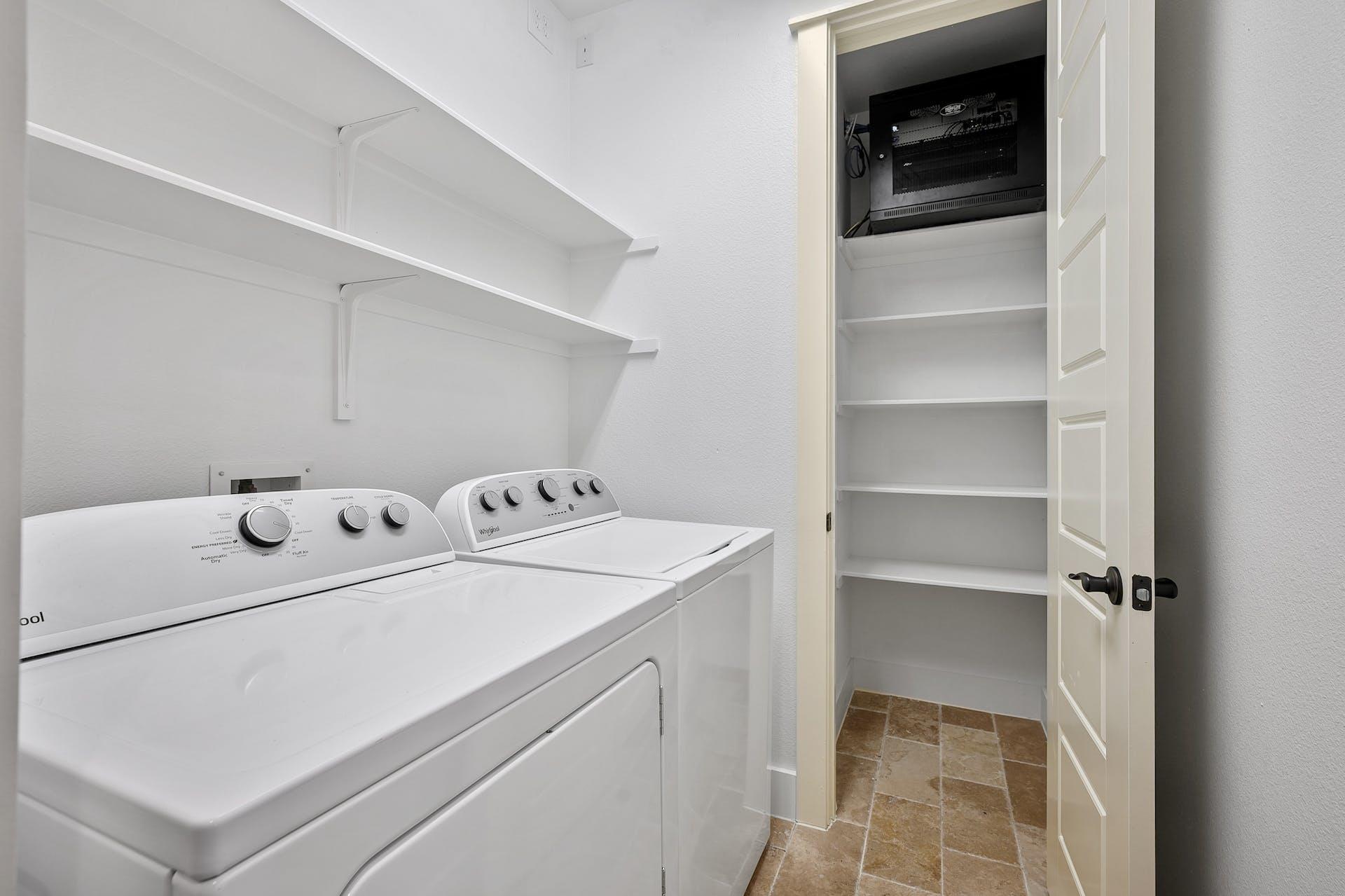 1704 Cedar Bend Dr #5b Property Photo 24