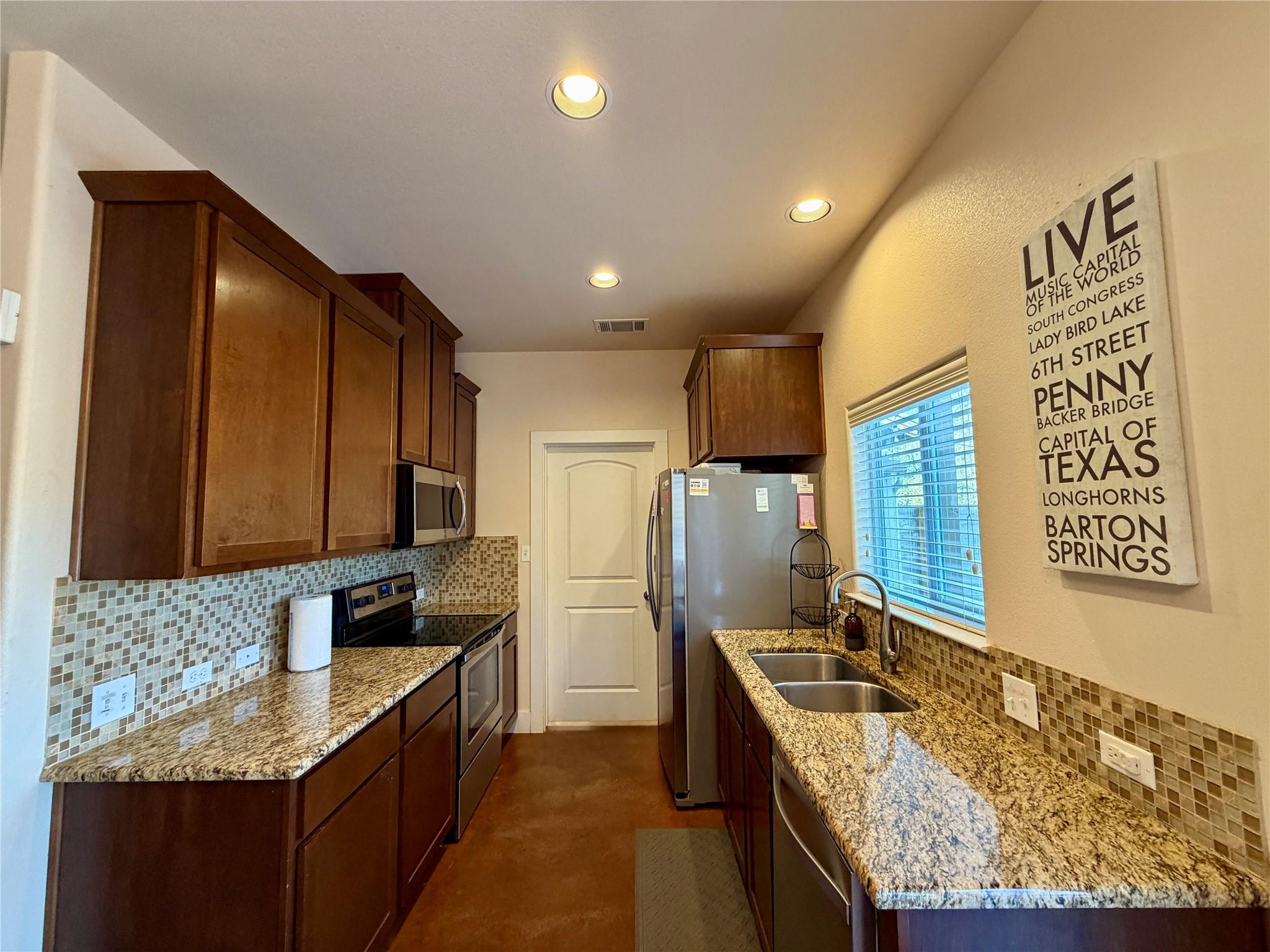 5503 Hi Line Rd Property Photo 5
