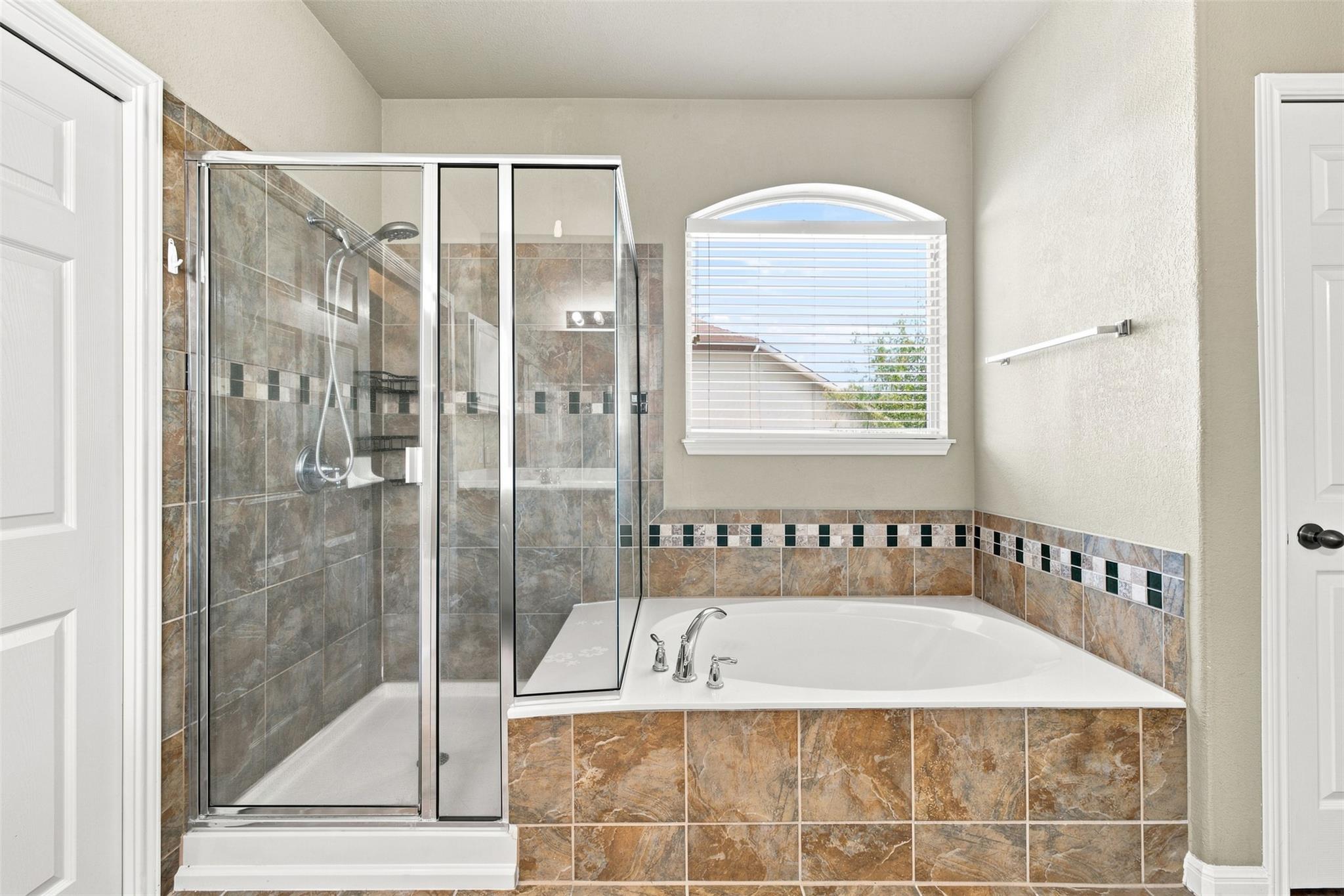 2409 Dovetail St Property Photo 10